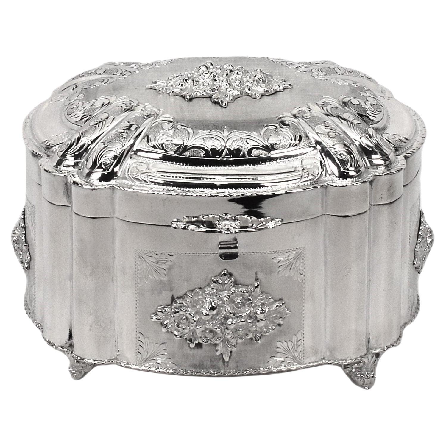Joyero de plata italiano Lavor de estilo barroco en venta
