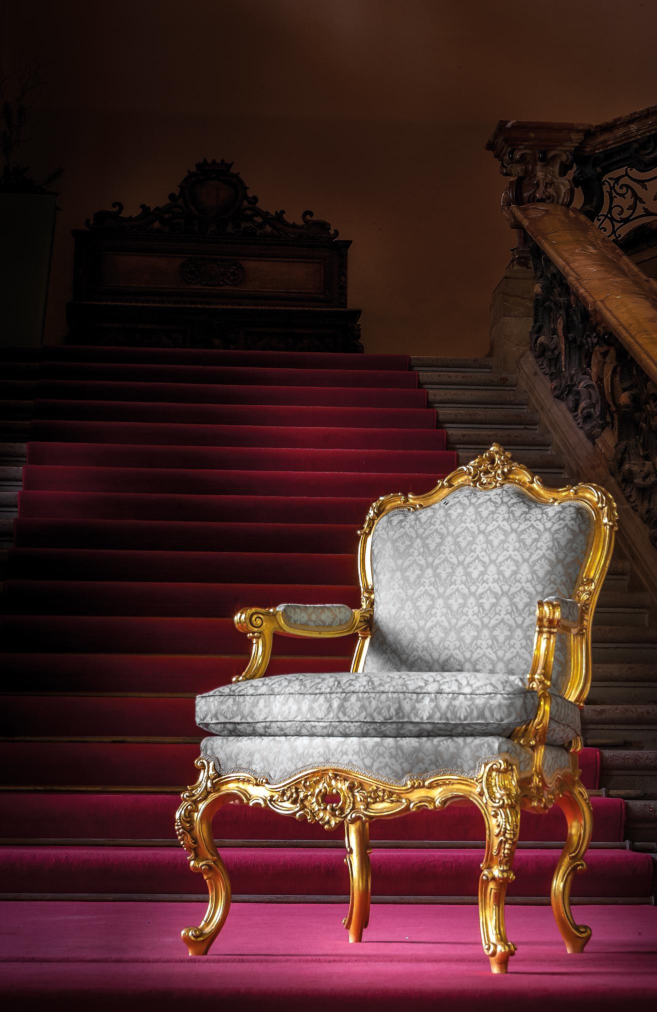 Italian Baroque Style Living Armchair, Hand Carved and Gilded, Fully Made in Italy For Sale