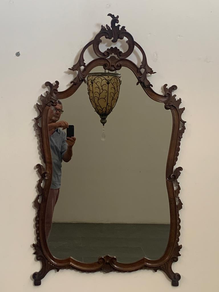 Baroque Style Mirror.
Packaging with bubble wrap and cardboard boxes is included. If the wooden packaging is needed (fumigated crates or boxes) for US and International Shipping, it's required a separate cost (will be quoted separately).