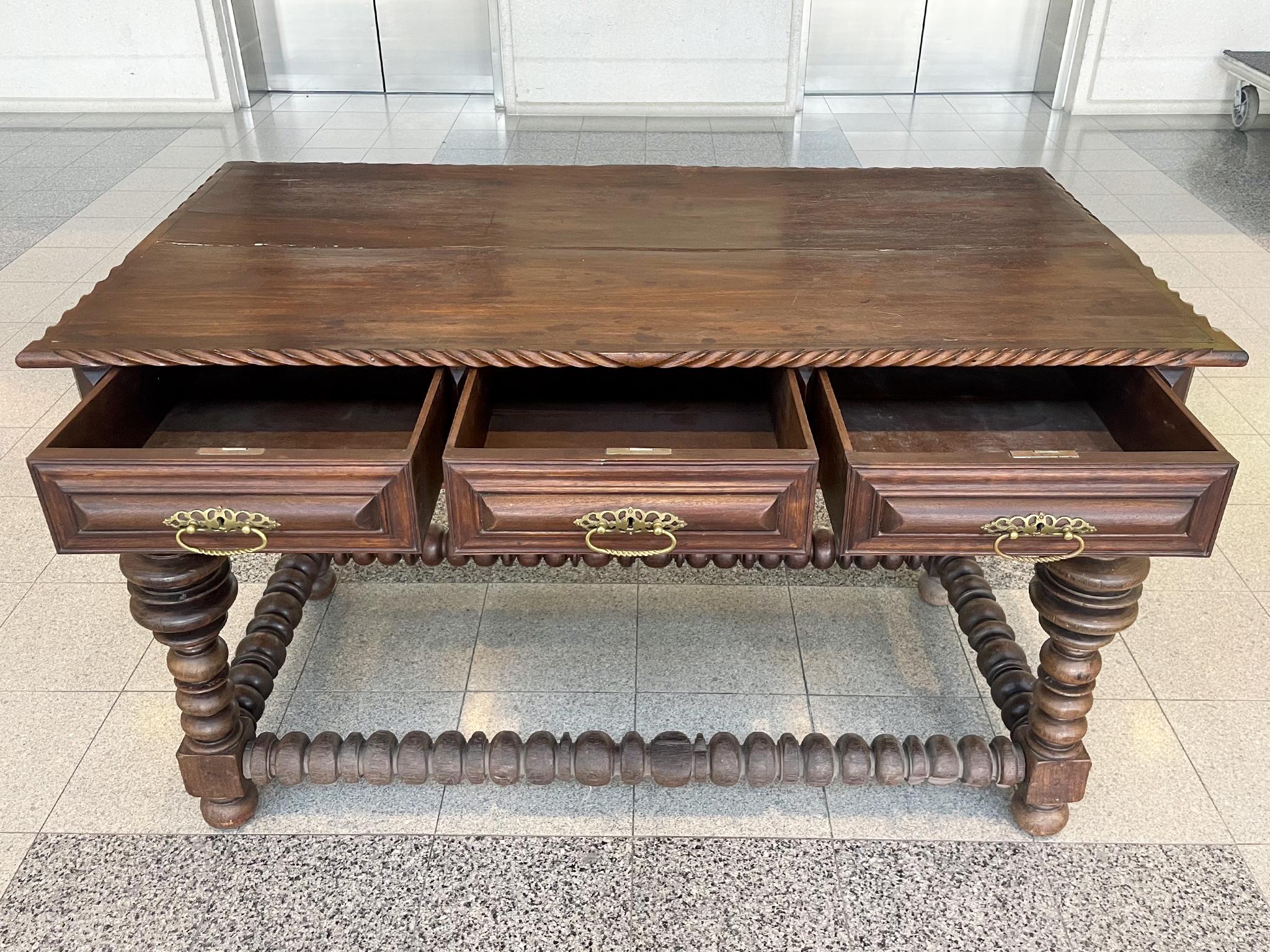 Baroque-Style Portuguese Rosewood Table For Sale 3
