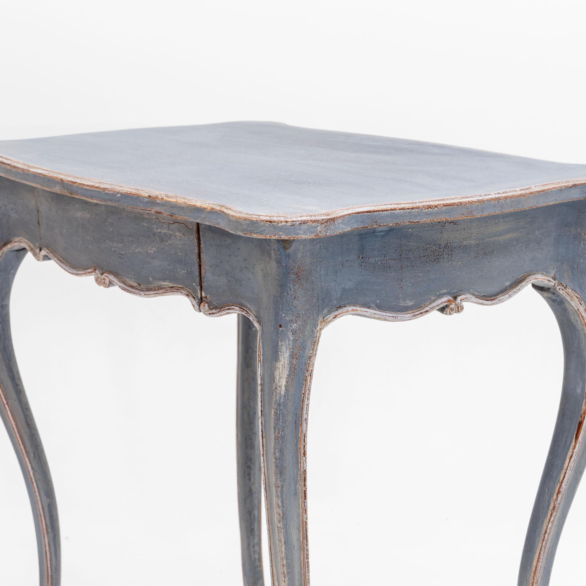 Softwood Baroque Style Side Table in Blue