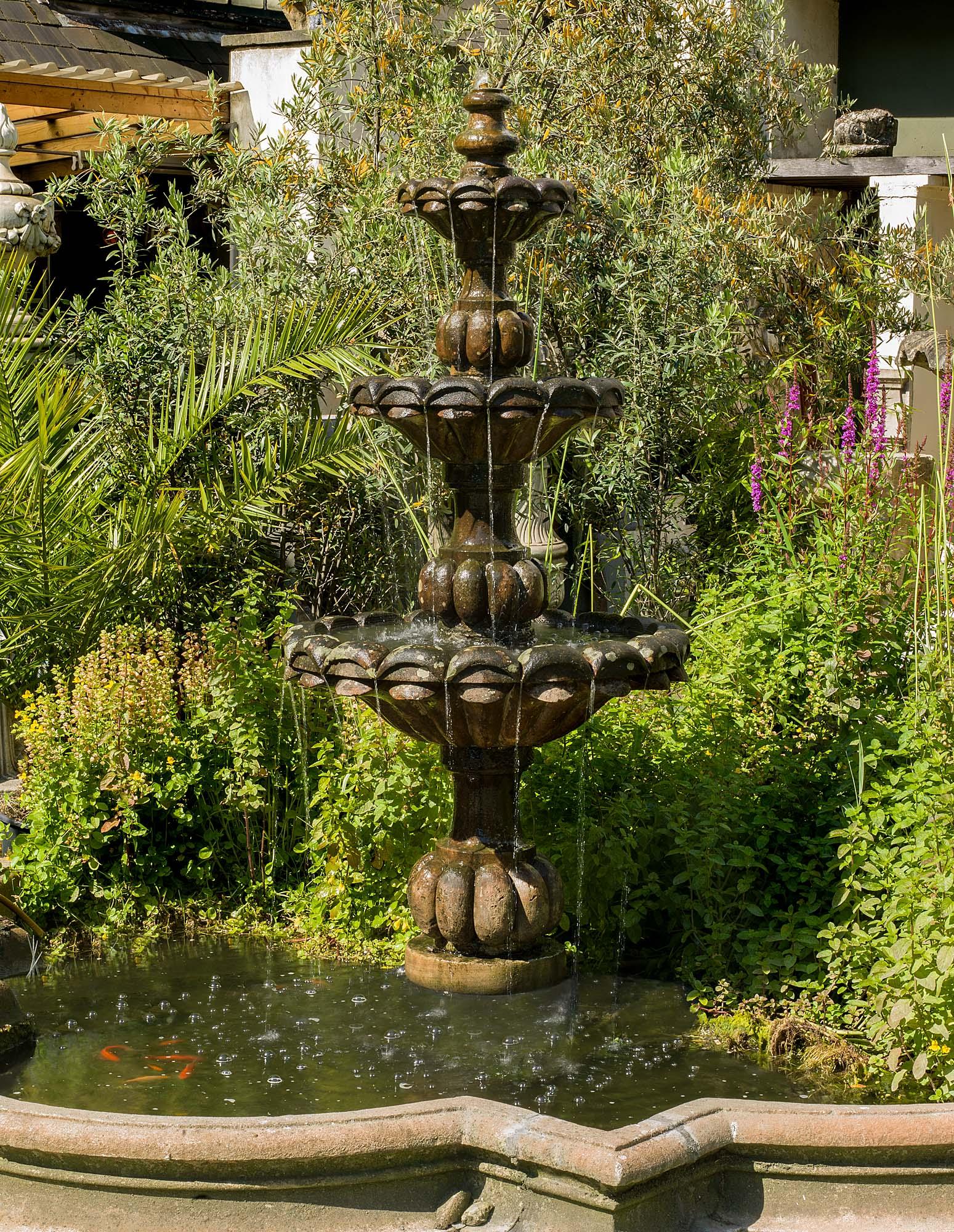 Baroque Style Three-Tier Garden Fountain In Good Condition In London, GB