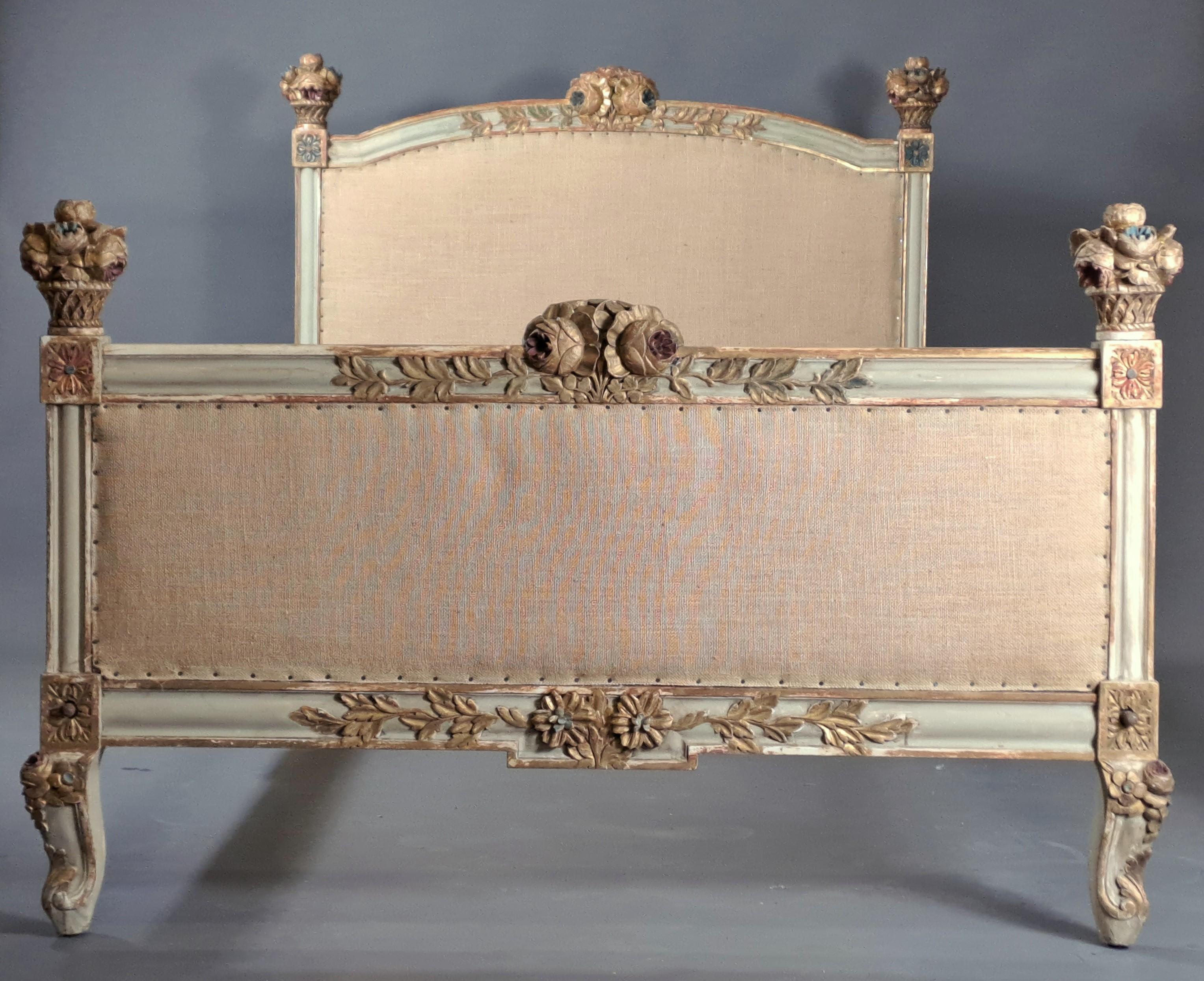 Italian Baroque Style Venetian Bed In Lacquered And Gilded Wood