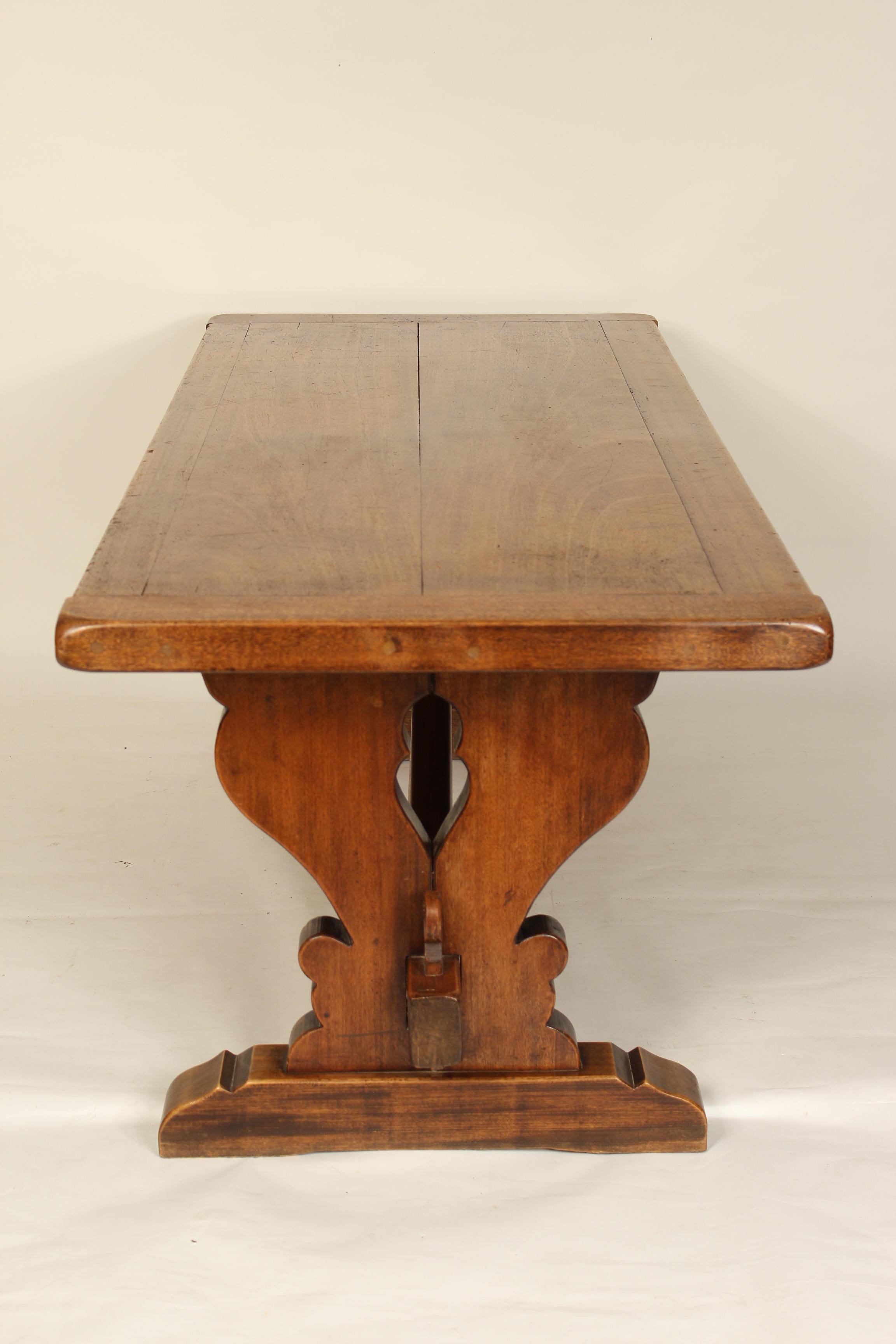 Unknown Baroque Style Walnut Plank Top Dining Table