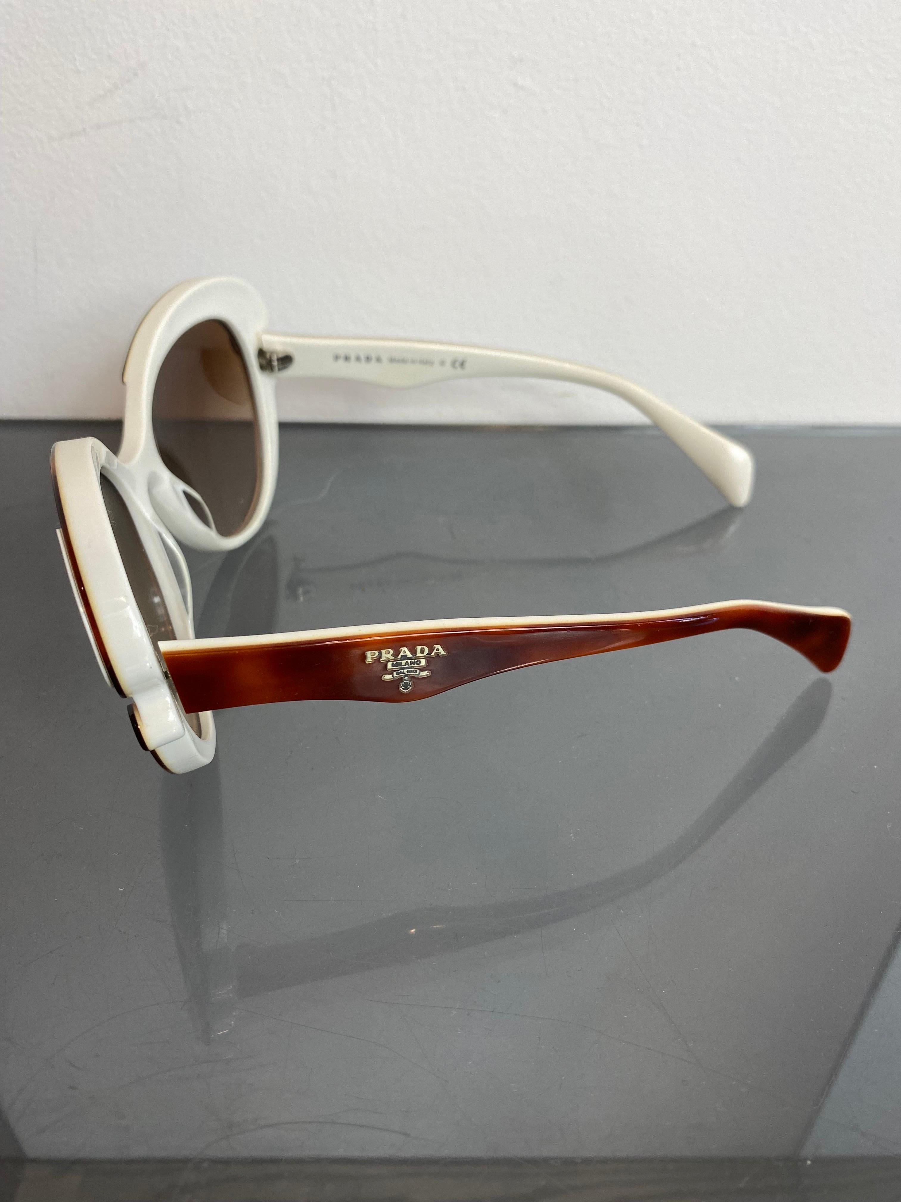 Baroque Swirl Prada Sunglasses In Excellent Condition In Carnate, IT