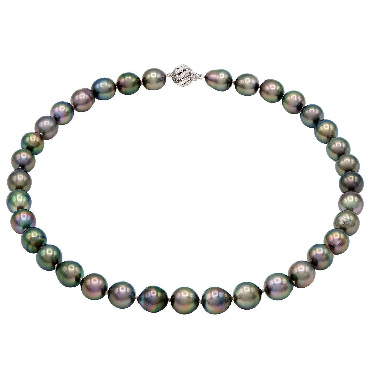 Baroque Tahitian Pearl Necklace with 14 Karat White Gold Clasp
