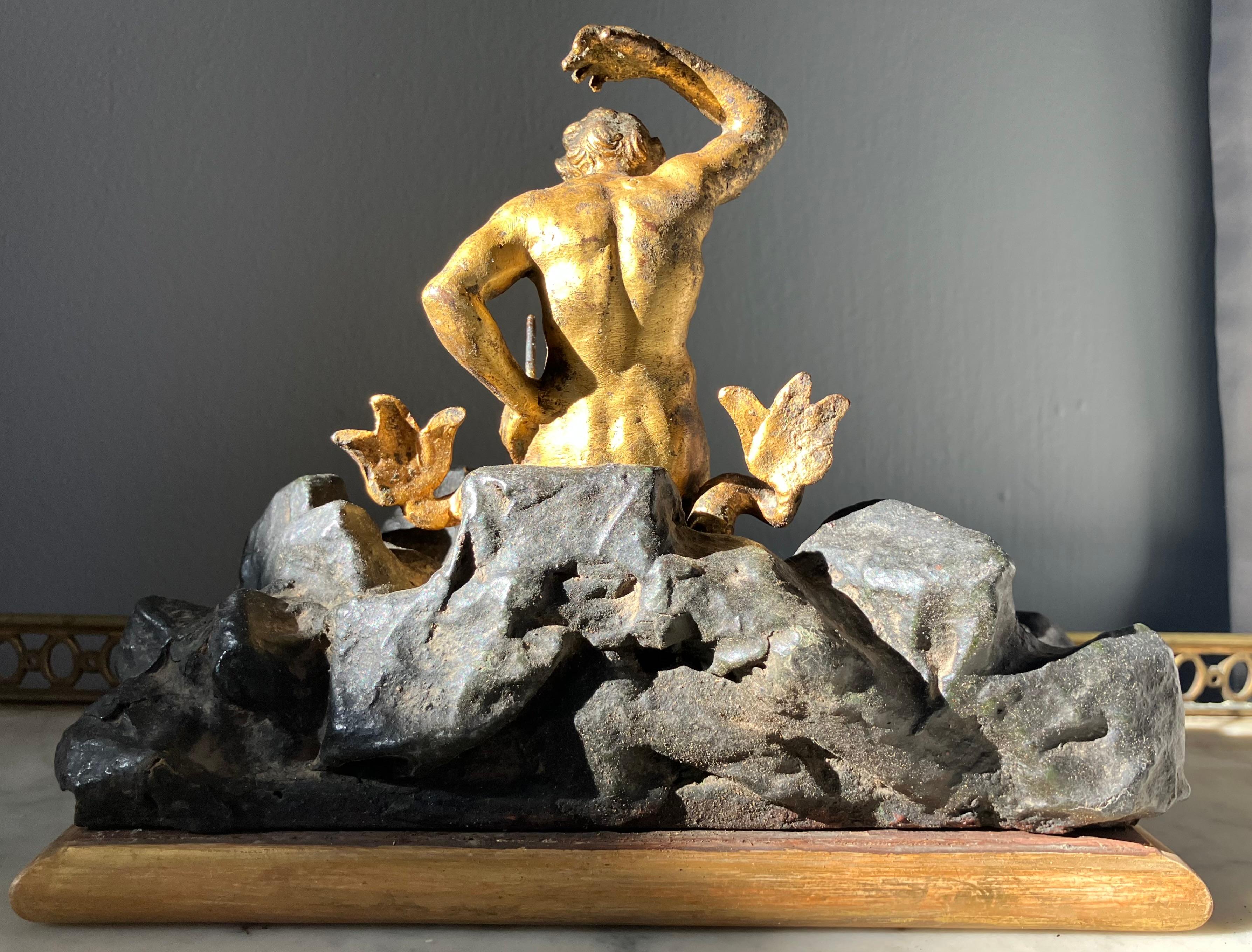Escultura barroca Tritón siglo XVII en venta