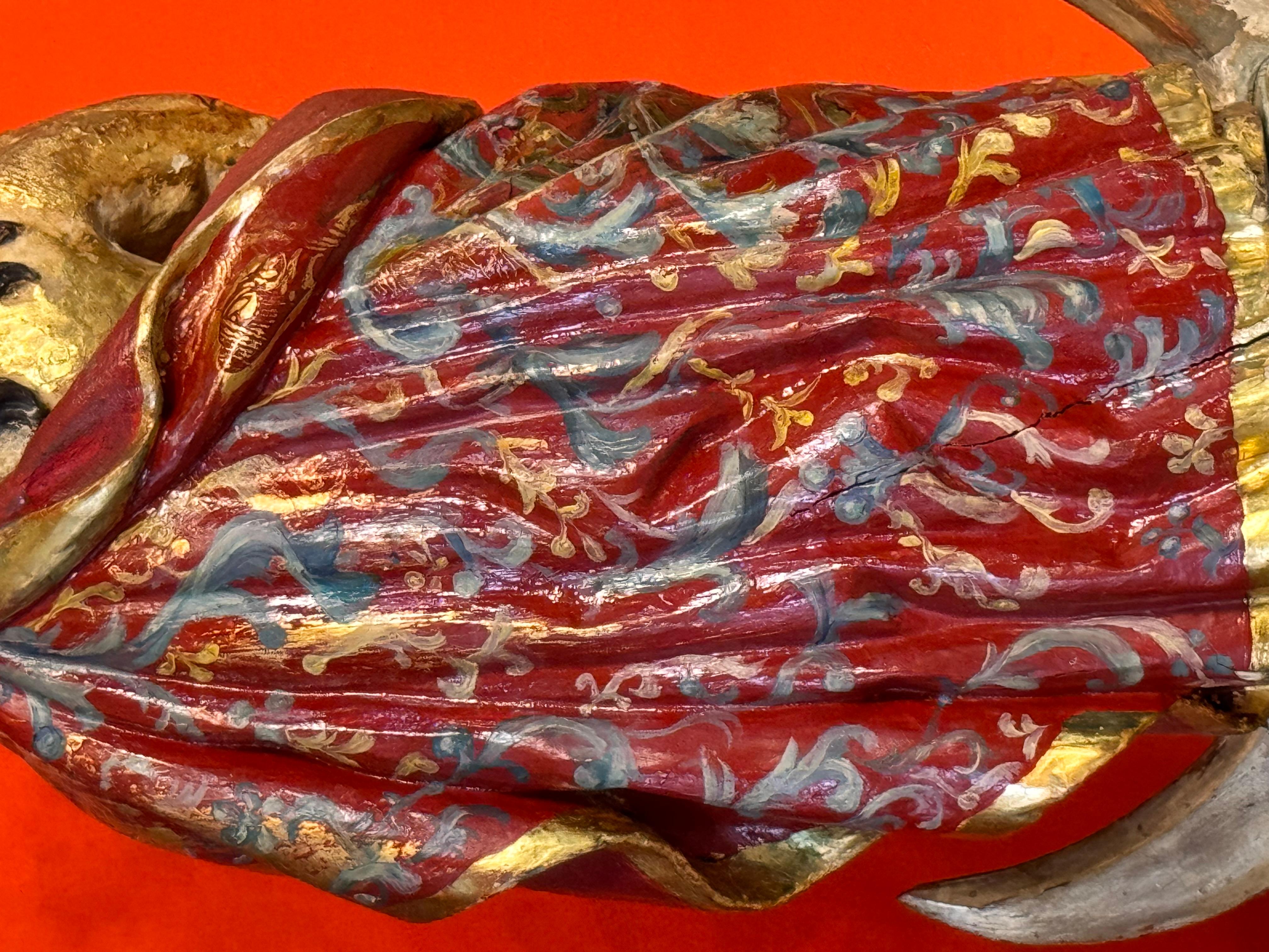 Vergine barocca dell'Immacolata Concezione in legno policromo e dorato, 17° secolo in vendita 2