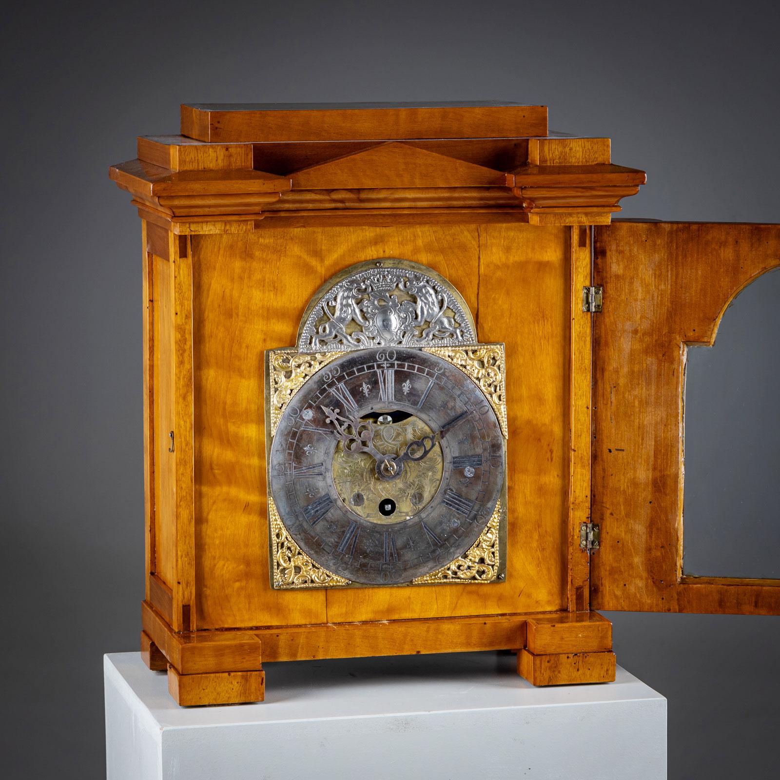 Baroque Wall Clock in a Biedermeier Case, 18th/19th Century In Good Condition For Sale In Greding, DE