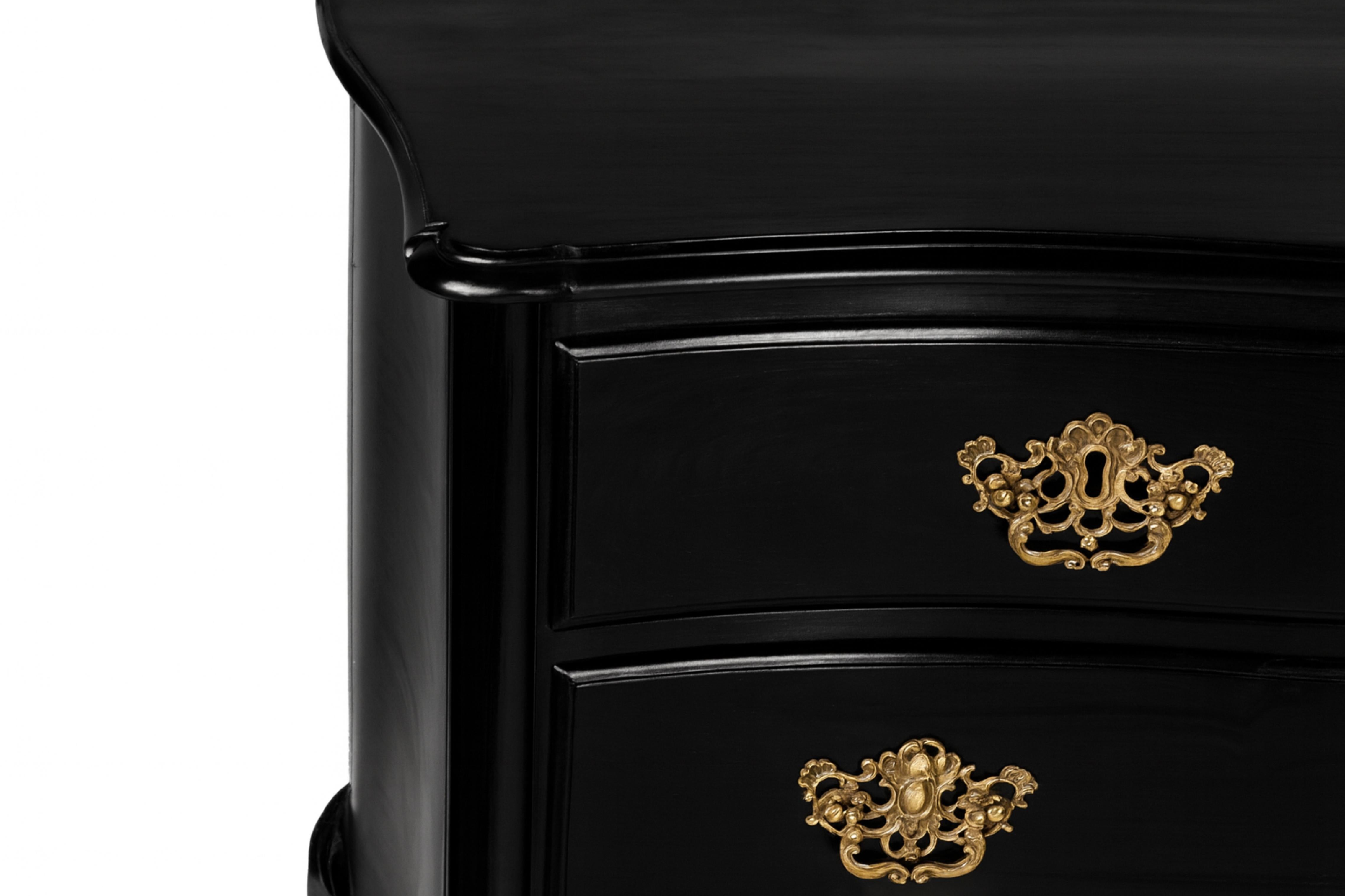 Ottone Cassettiera barocca in noce e lacca nera, XIX secolo in vendita