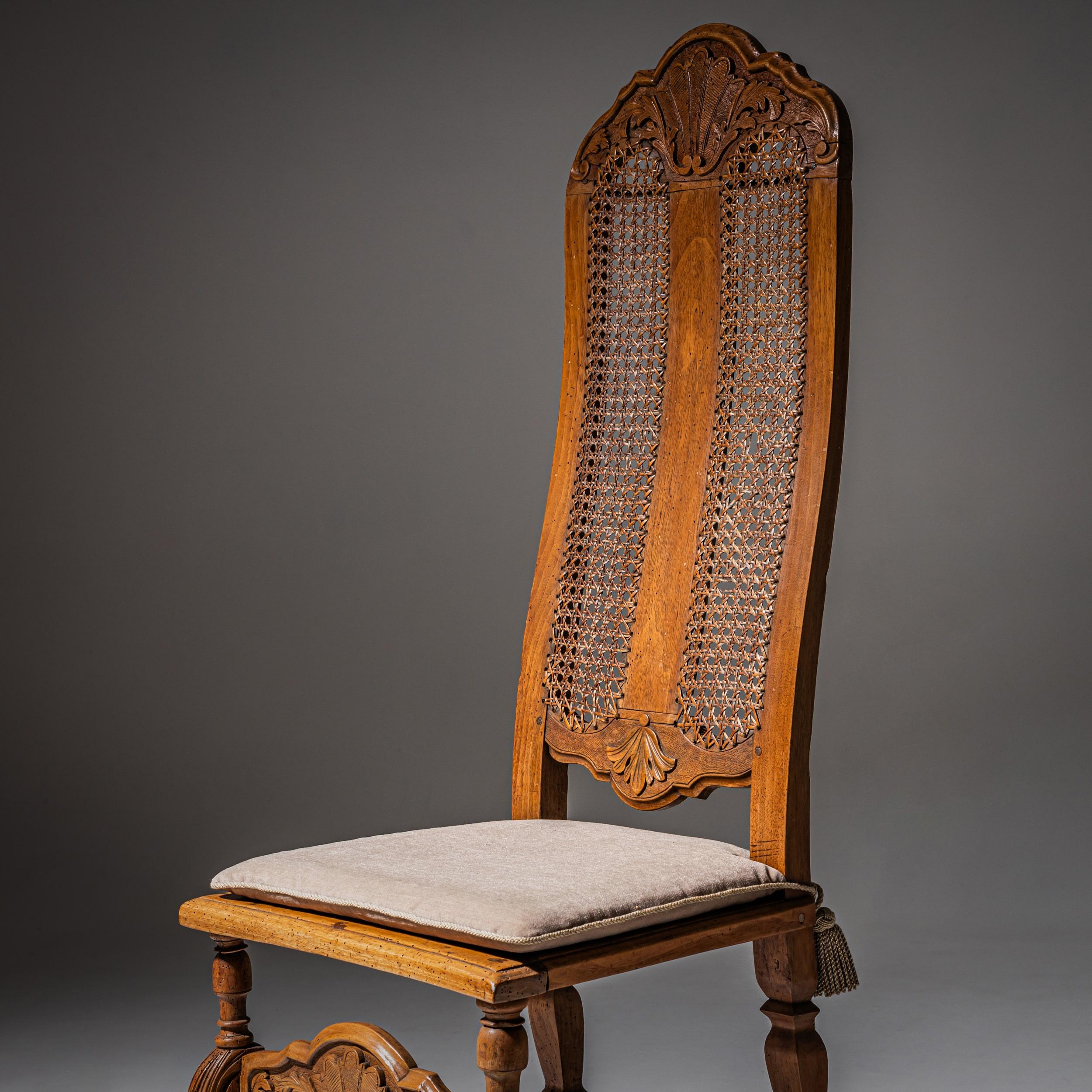 Silla barroca de nogal, probablemente Brunswick, hacia 1750 Caña en venta