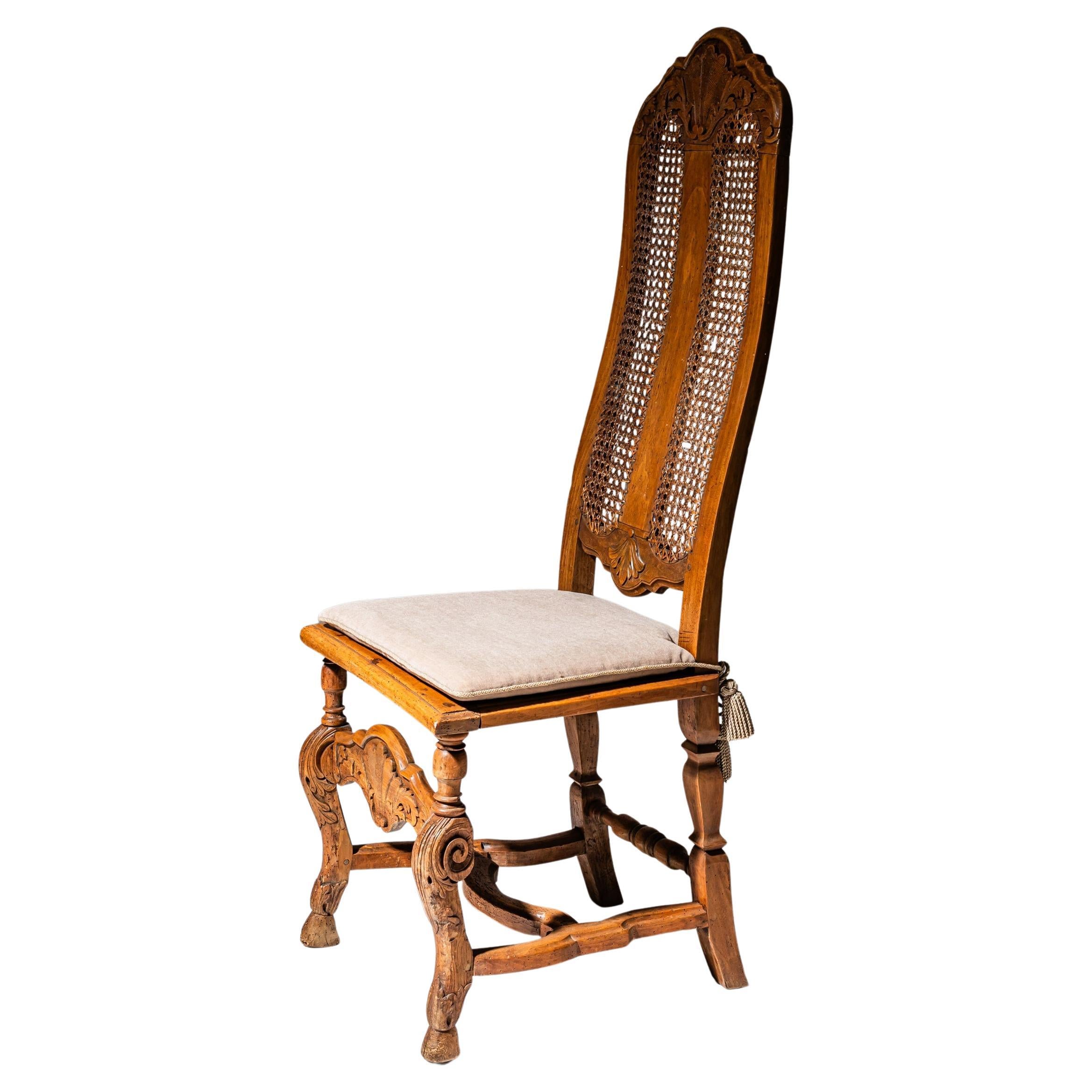 Silla barroca de nogal, probablemente Brunswick, hacia 1750