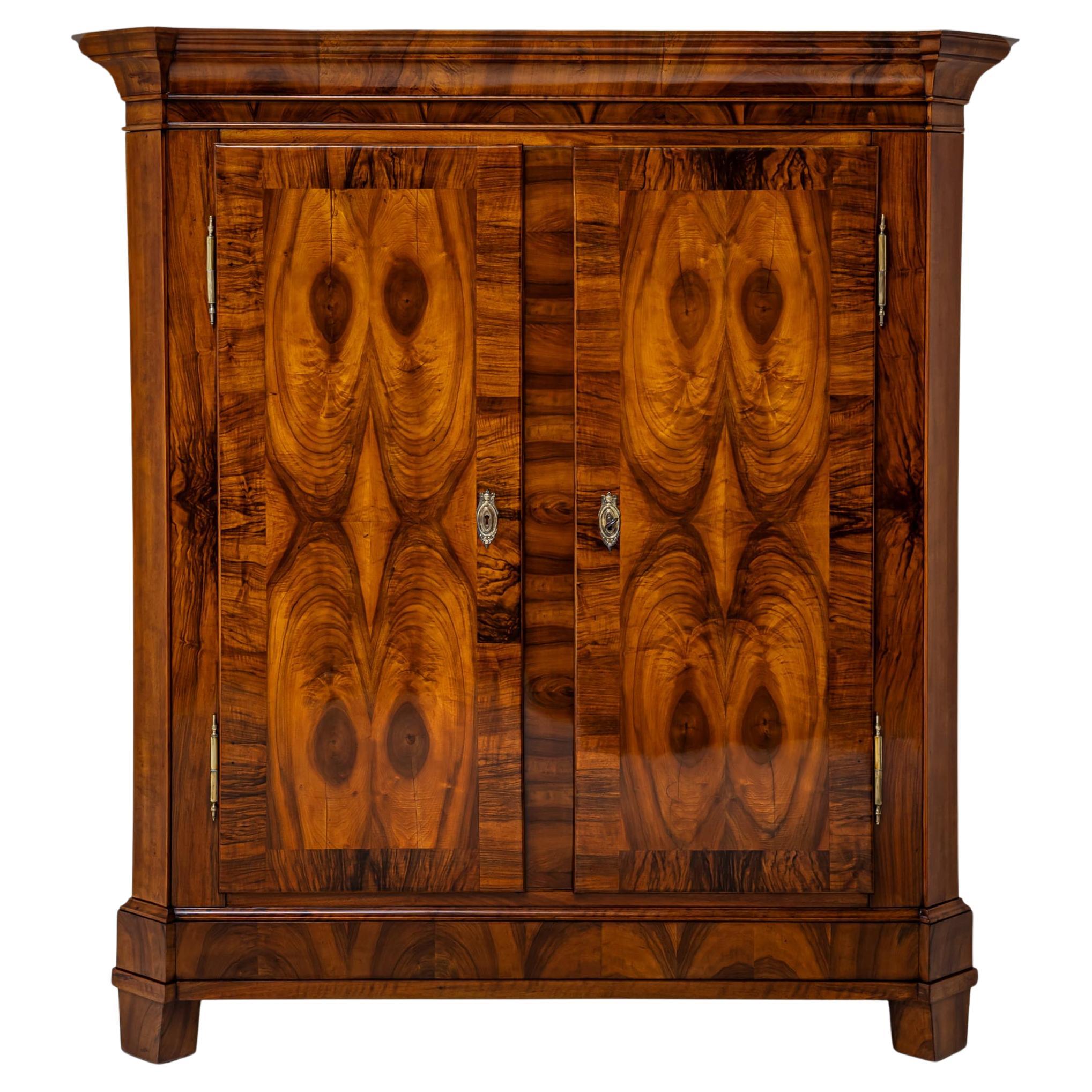 Baroque Wardrobe in Walnut, Switzerland, circa 1800 For Sale