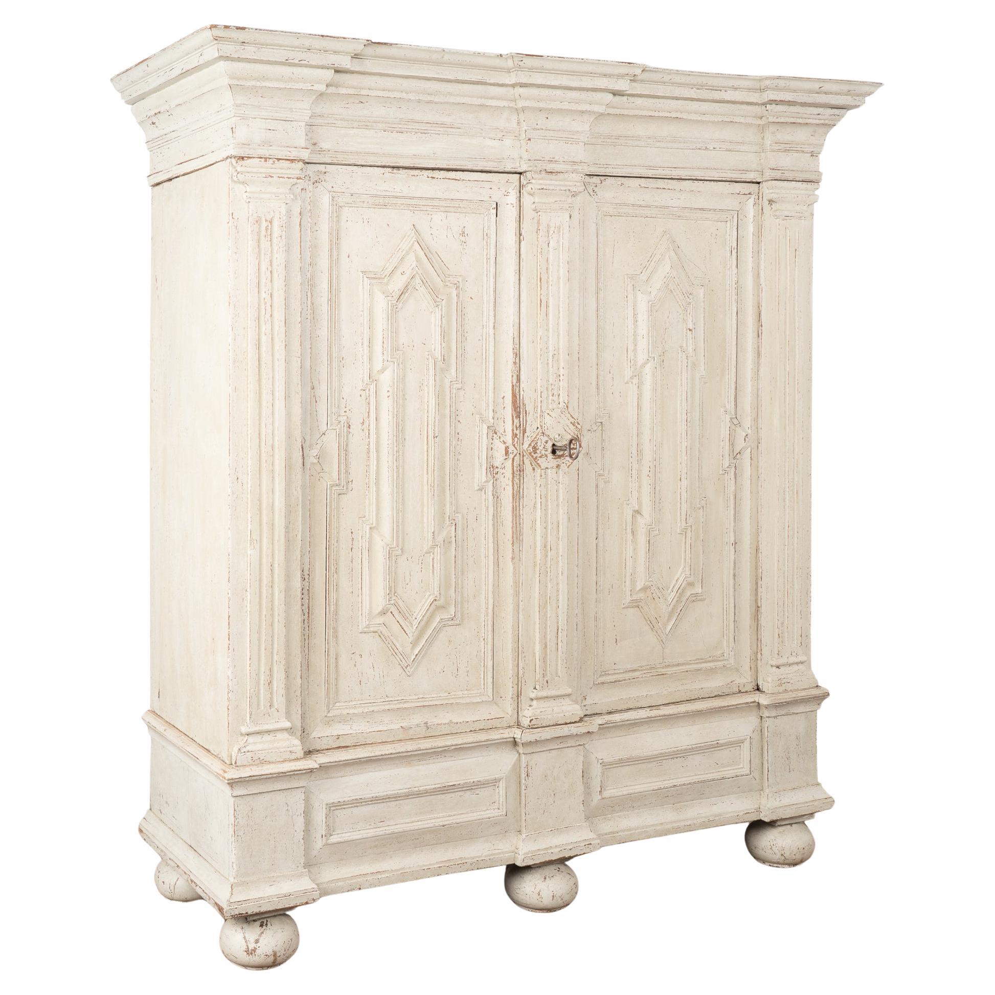 Baroque White Painted Armoire, Sweden circa 1780-1800 For Sale