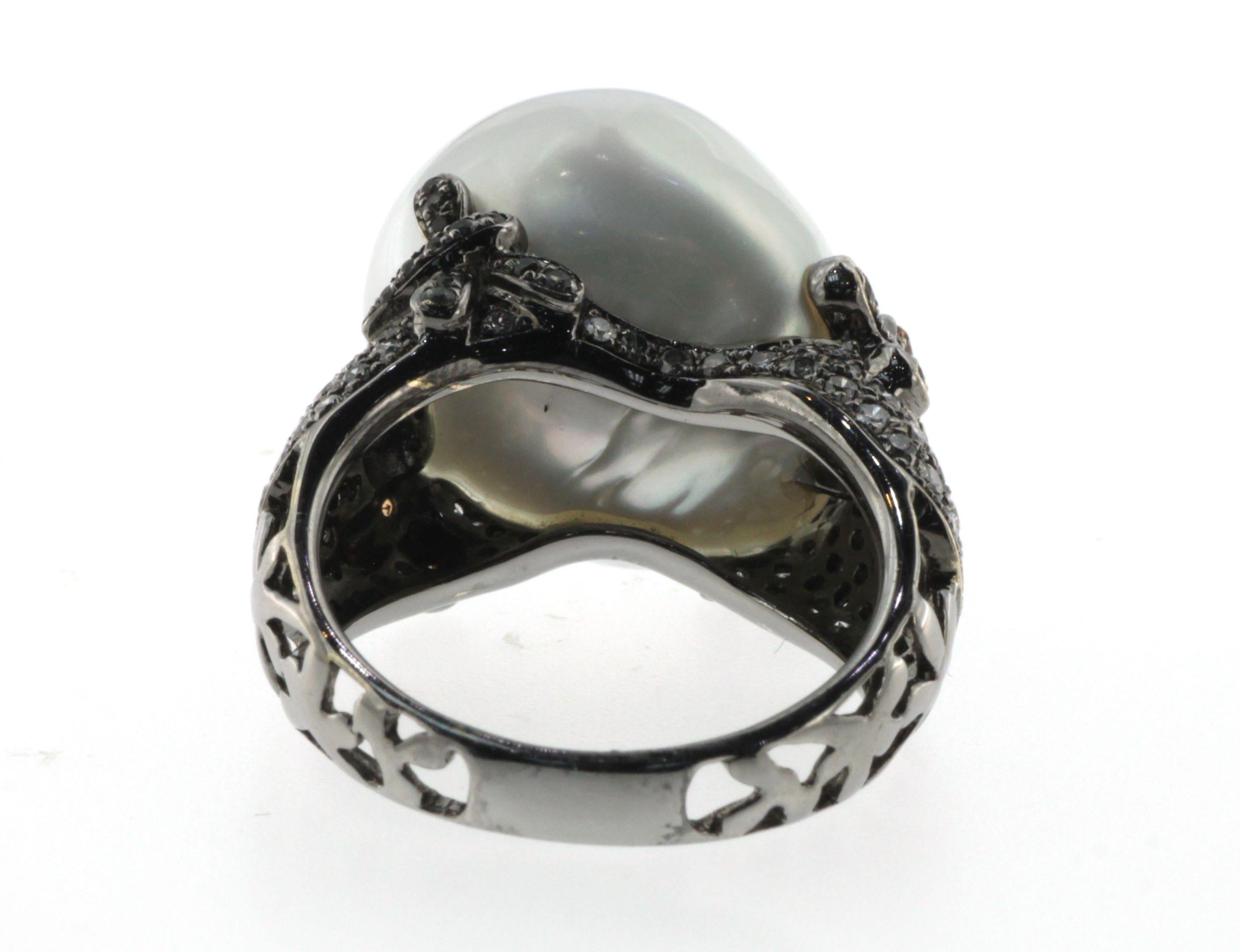 14MM Barock Weißer Perlen-Diamant-Saphir-Ring aus 18 Karat Rhodium-Schwarzgold (Kunsthandwerker*in) im Angebot