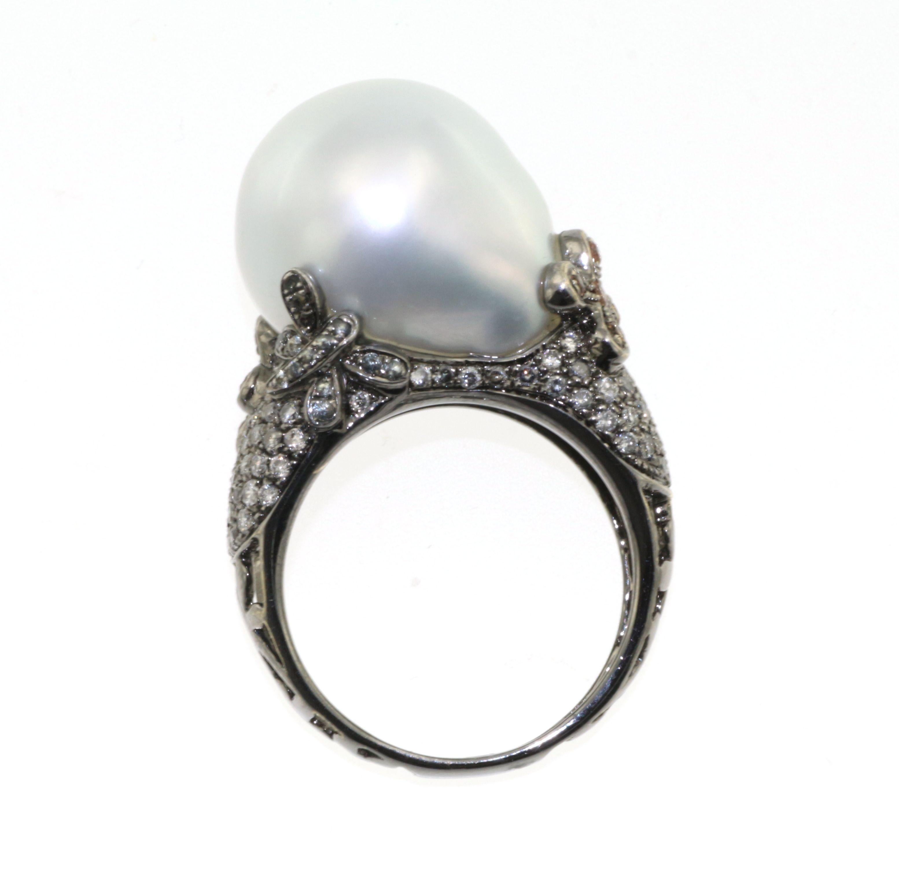 14MM Barock Weißer Perlen-Diamant-Saphir-Ring aus 18 Karat Rhodium-Schwarzgold im Zustand „Neu“ im Angebot in Hong Kong, HK