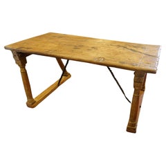 Mesa de viaje plegable española barroca de madera y hierro