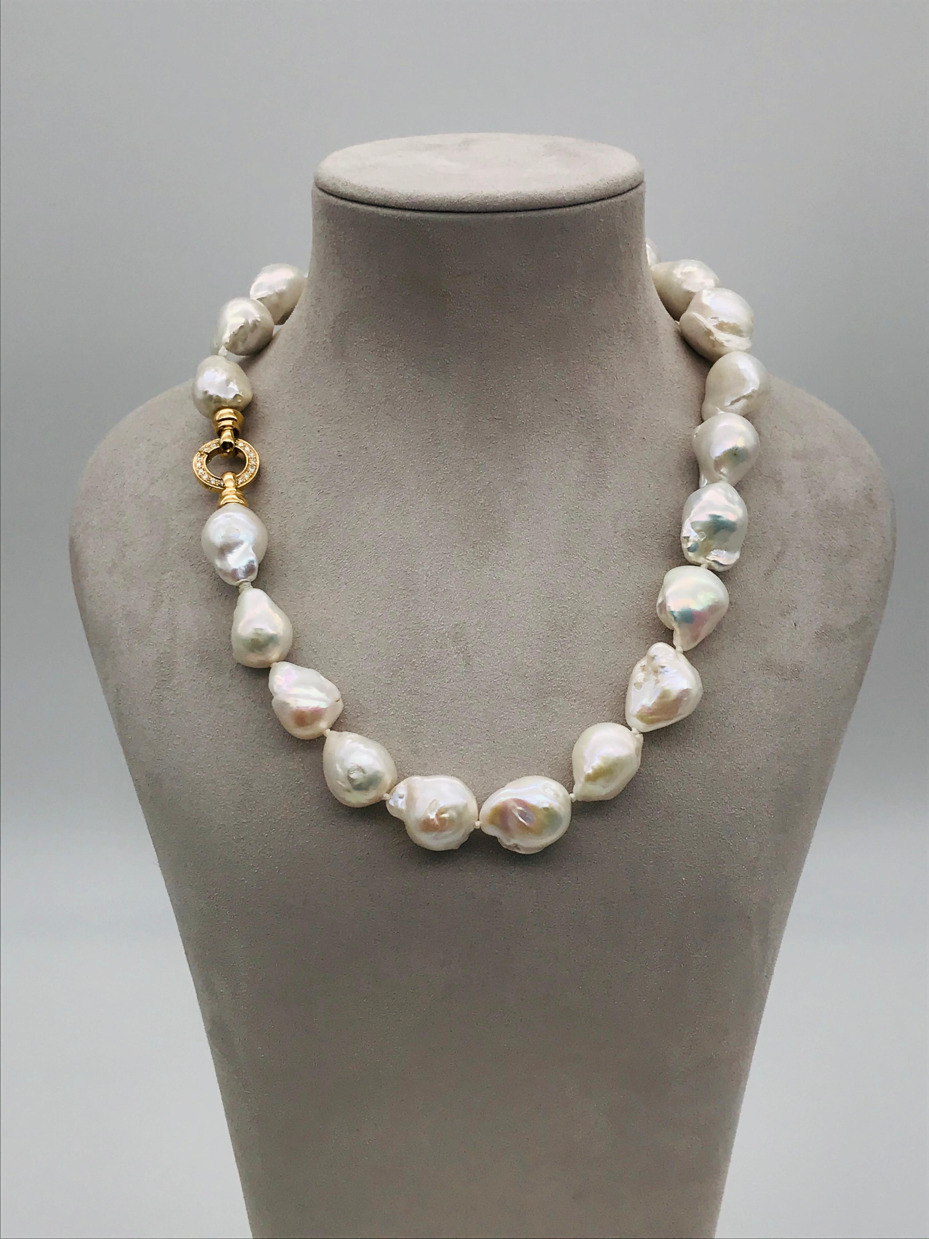 Brilliant Cut Baroques Pearls Necklaces with Gold and Diamonds Clasp