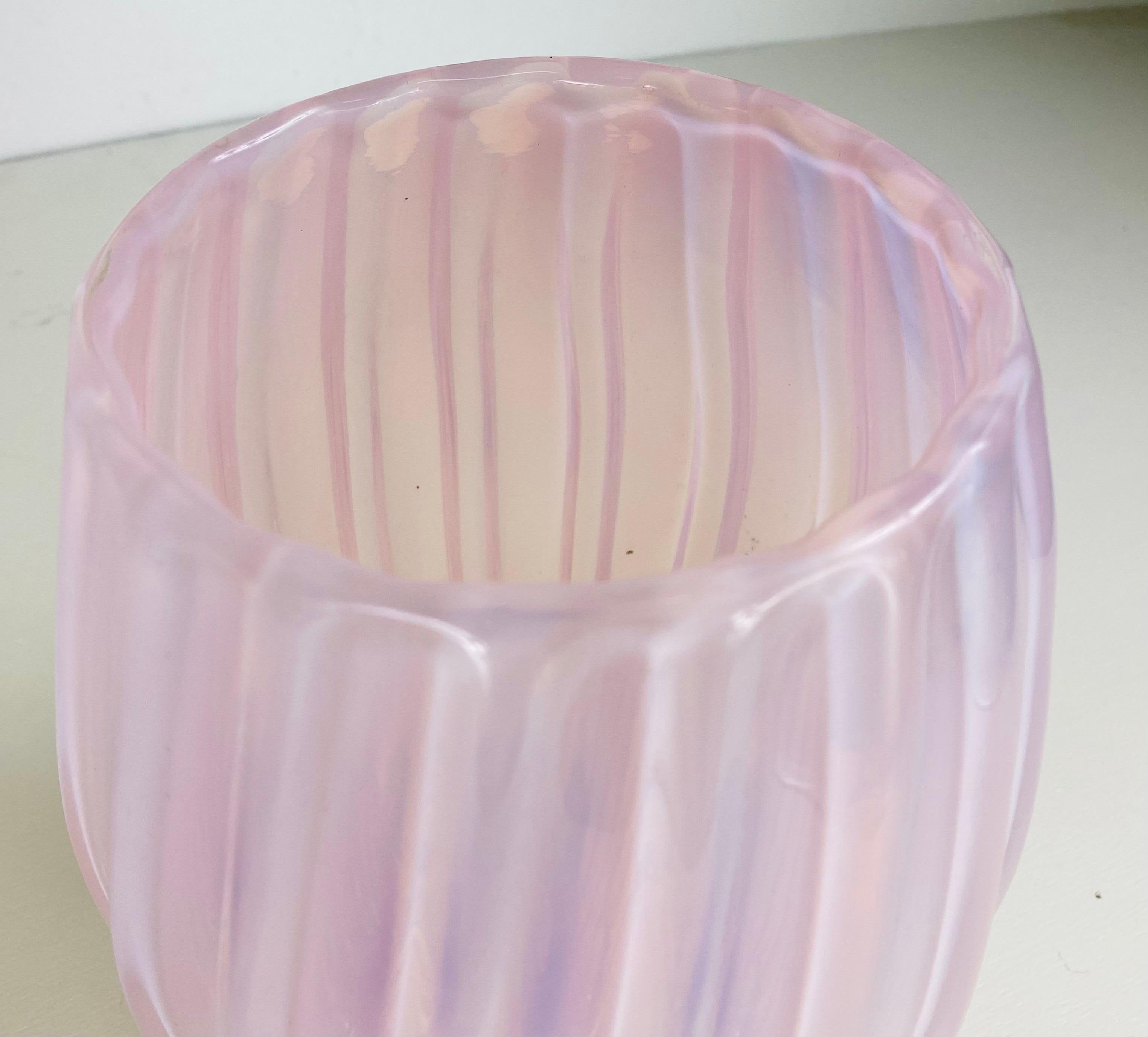 Fait main Barovier&Toso vase à pied rose et or soufflé à la main à Murano en vente