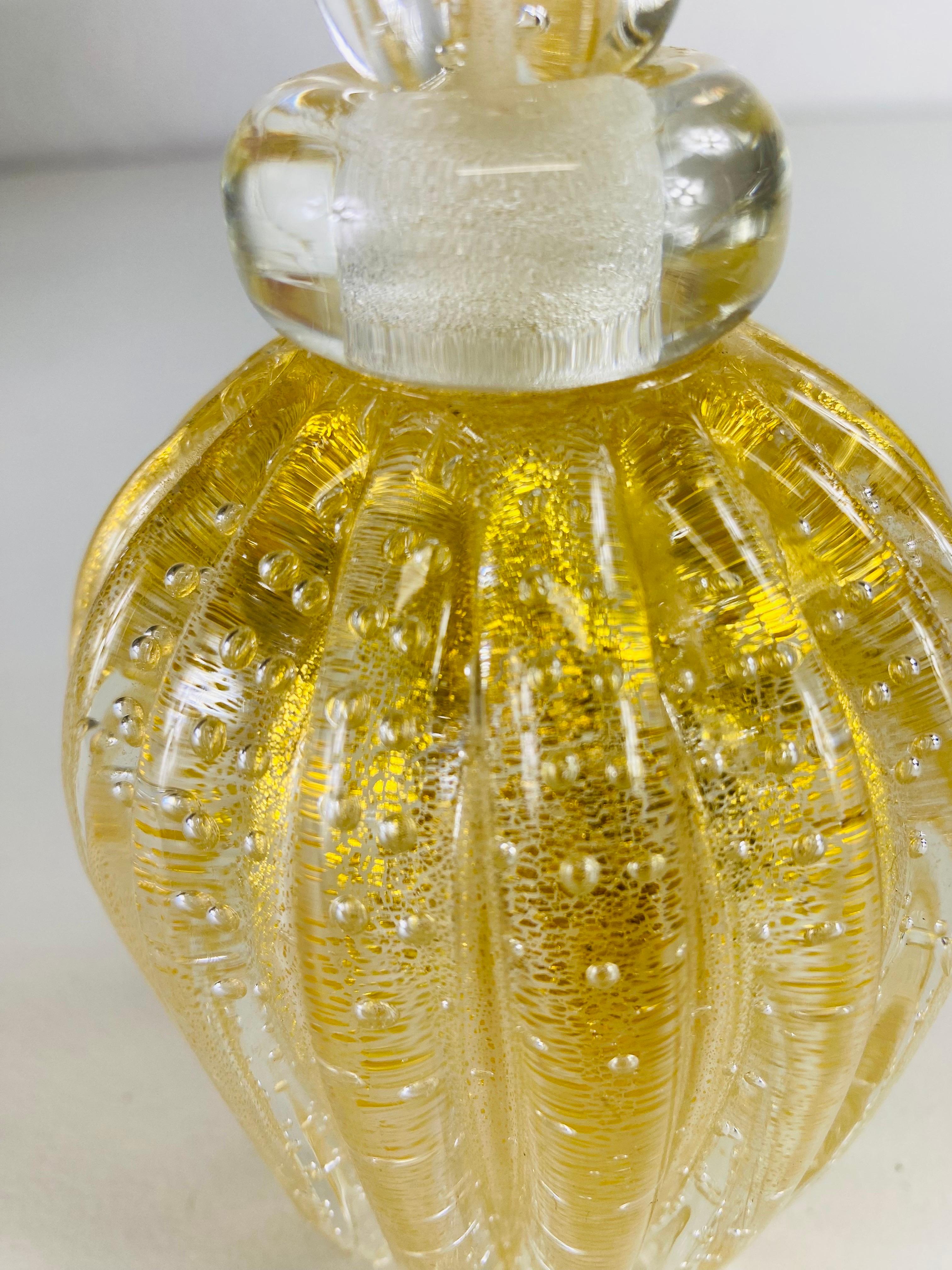 Barovier and Toso, bouteille de parfum en verre de Murano soufflé à la main avec bouchon en vente 3