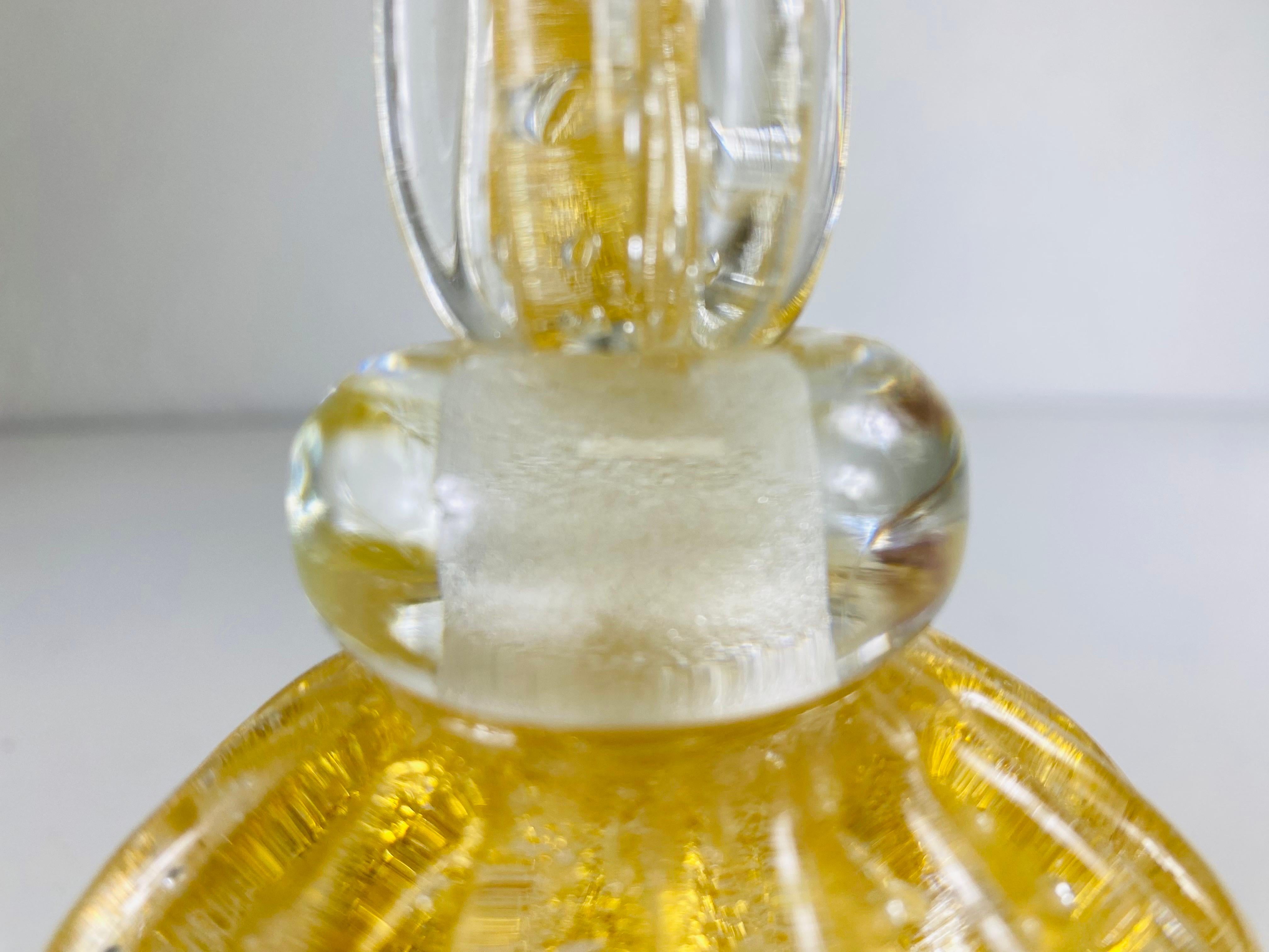 Barovier and Toso, bouteille de parfum en verre de Murano soufflé à la main avec bouchon en vente 1