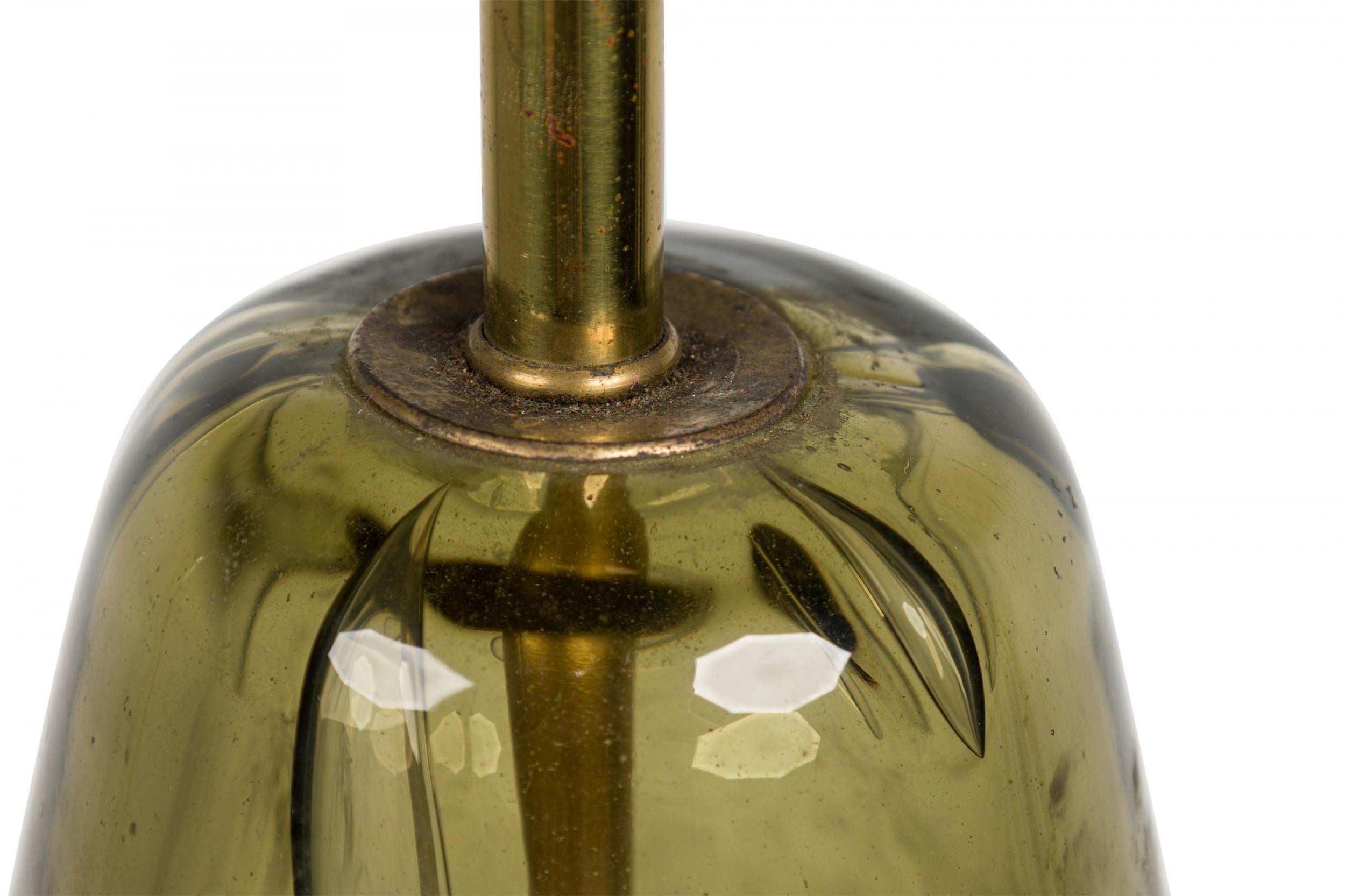 Barovier and Toso - Lampe de bureau italienne en forme de sablier en verre vert soufflé à la main en vente 1