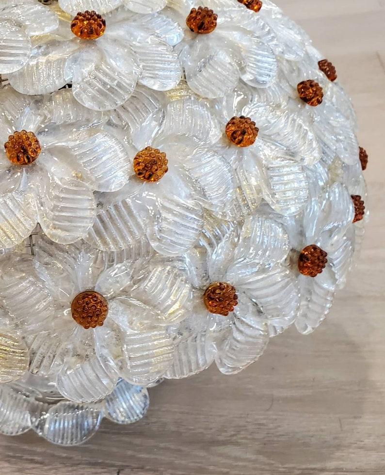 Italienischer Blumenkronleuchter aus Muranoglas von Barovier und Toso aus der Mitte des Jahrhunderts im Zustand „Gut“ im Angebot in Forney, TX