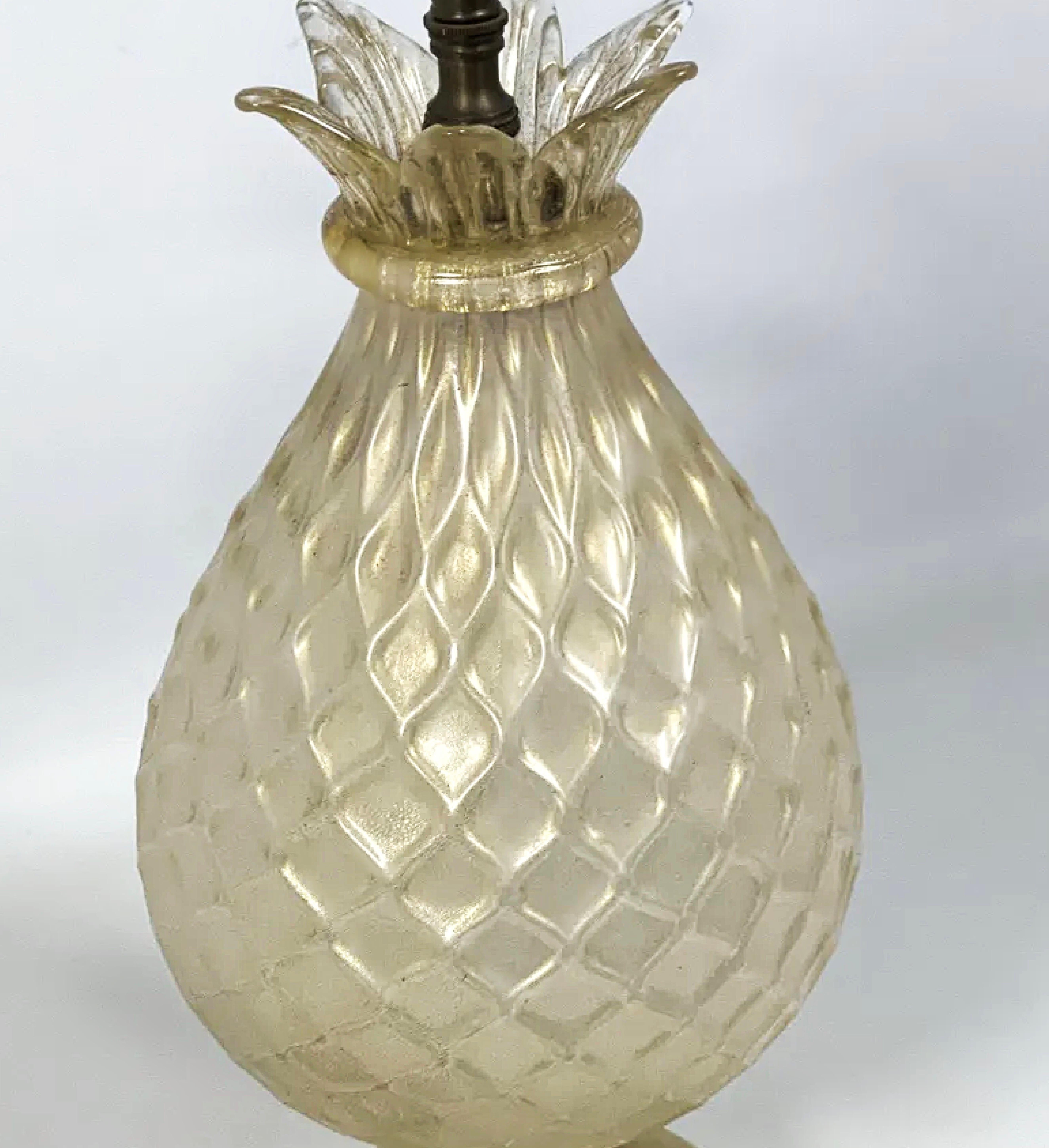 Barovier and Toso Murano Art Glass Pineapple Table Lamp, 1950s. Labelled.  Cream and gold.  Label dates this piece to between 1936-1955. Very rare to find an original Brovier piece from the early Ercole Barovier era that retains its label.  The