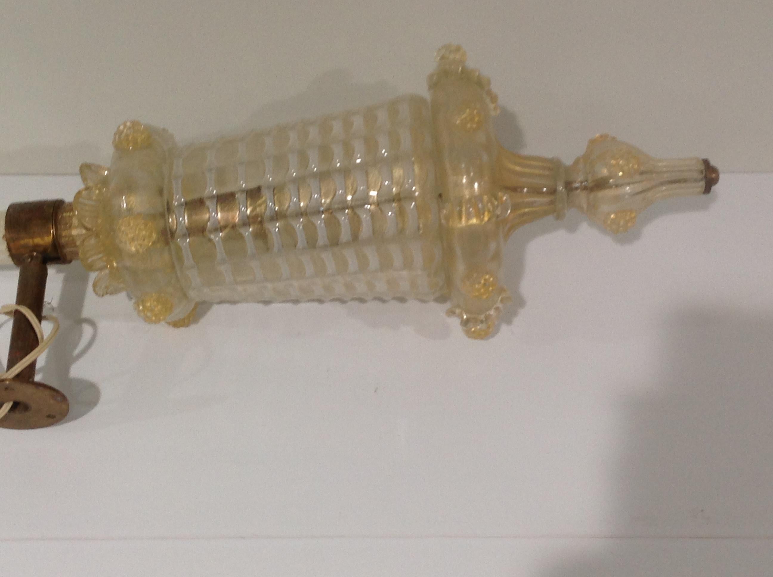 Barovier & Toso Rare Wall Sconce in Gold Murano Glass In Good Condition For Sale In Keego Harbor, MI