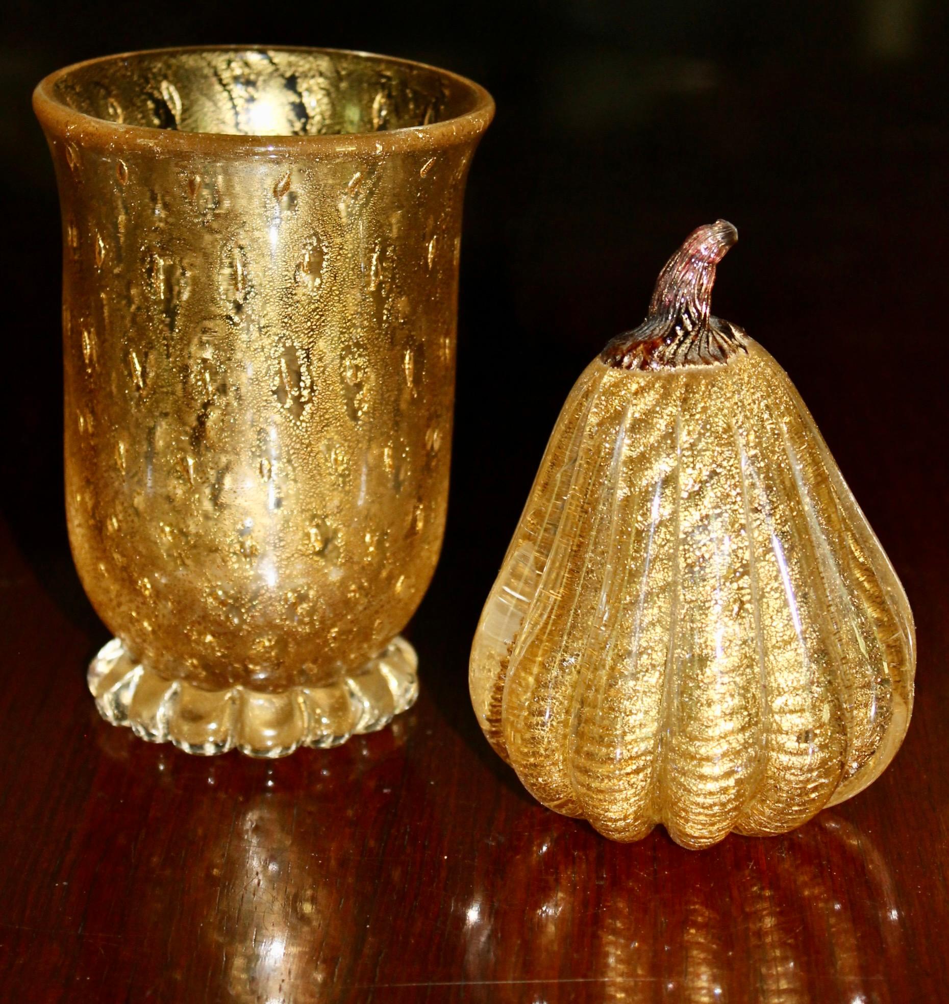 Two pieces, a Barovier Cordonato d'Oro 50's Pear ( 3