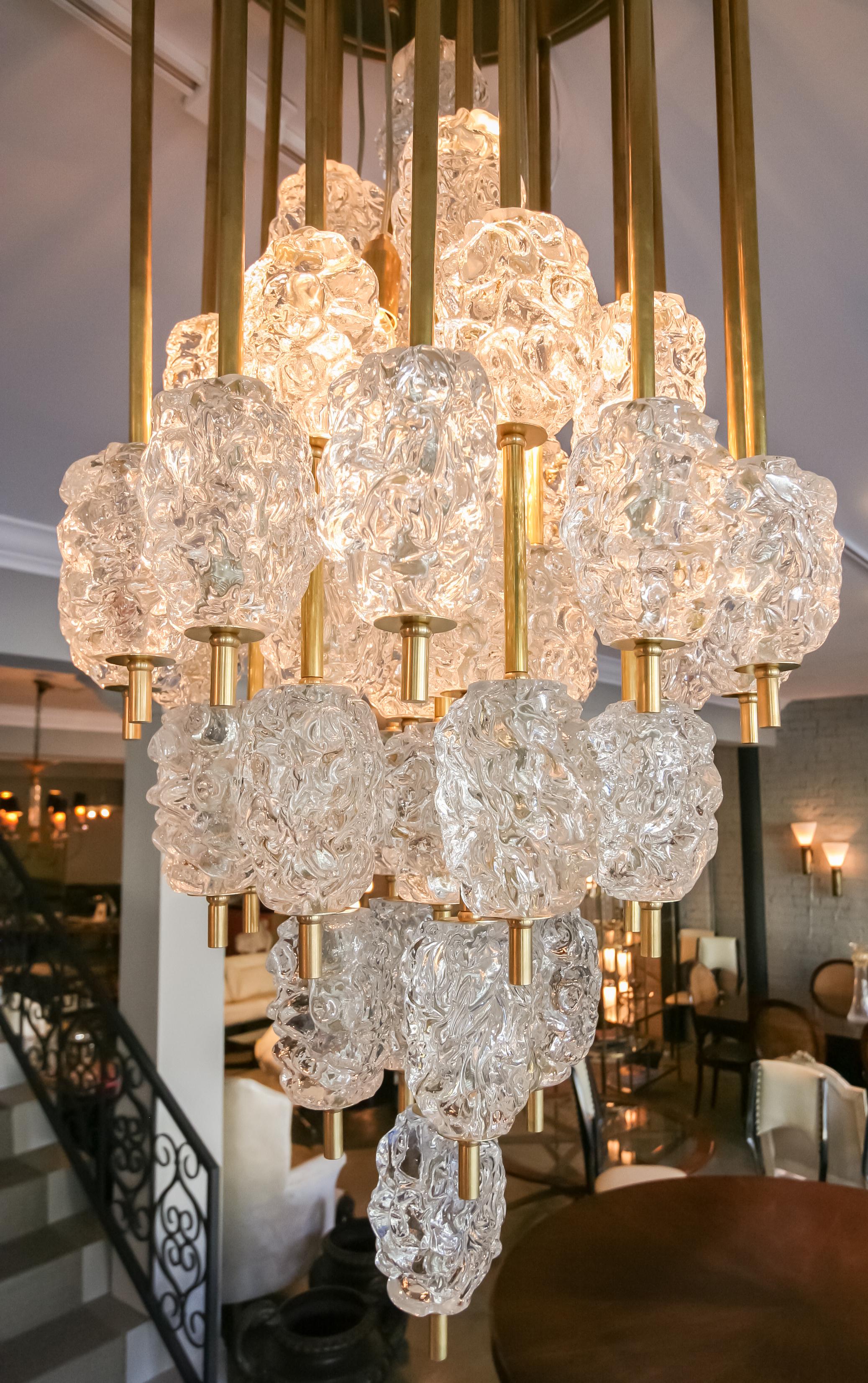 Diamant Brass and Clear Textured Glass Chandelier Style of Barovier e Toso 1