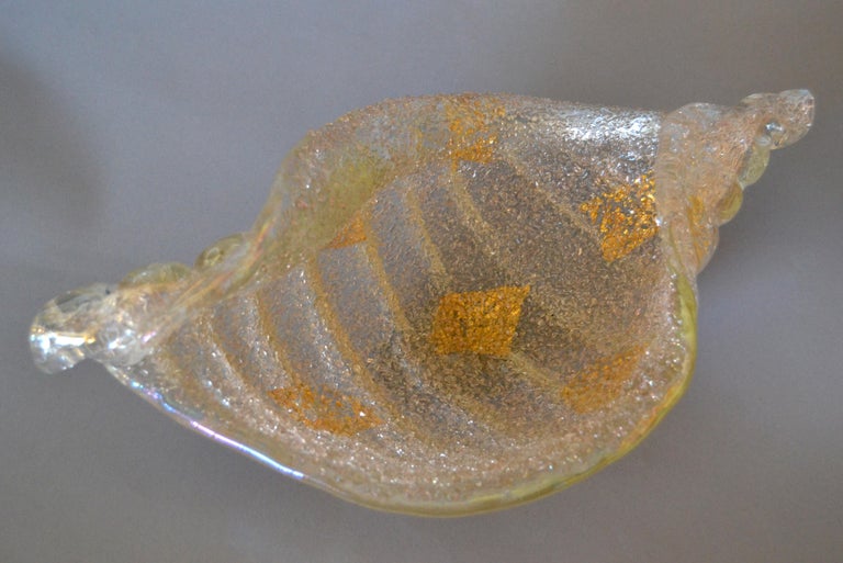 Hand-Crafted Barovier e Toso Clear & Gold Murano Clam-Shell Bowl, Art Glass Centerpiece Italy