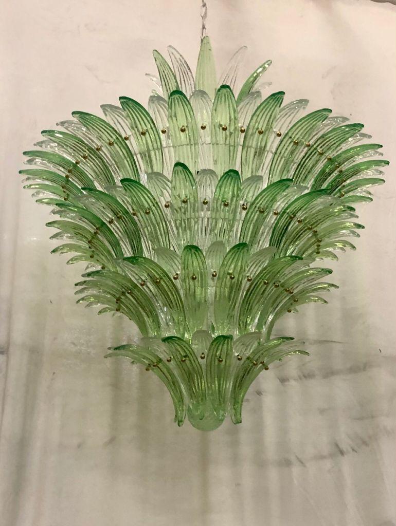 Mid-Century Modern Barovier e Toso Style Green Murano Glass Palmettes Chandelier
