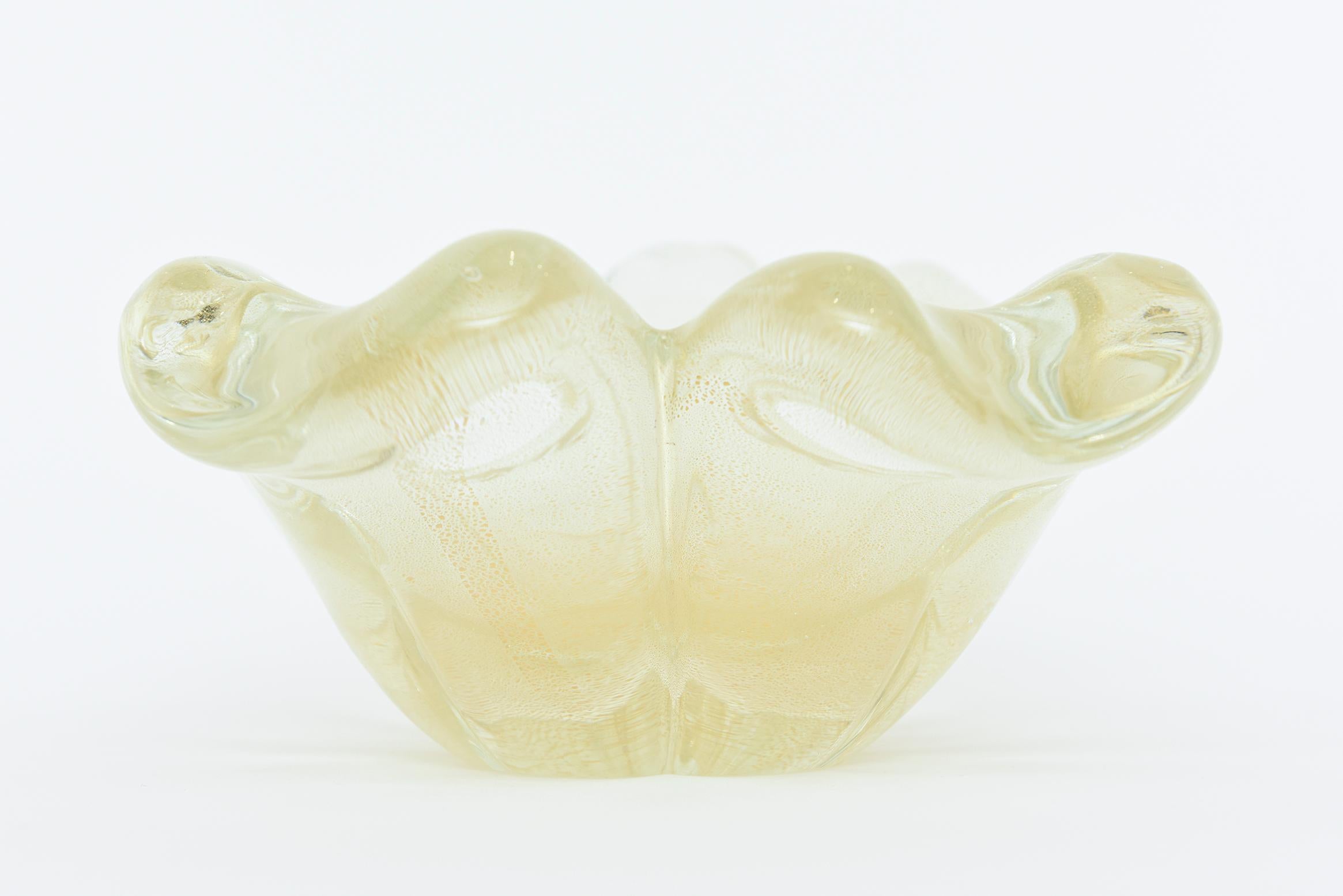 Mid-20th Century Barovier e Toso Murano Chunky Gold Aventurine Glass Bowl Vintage For Sale