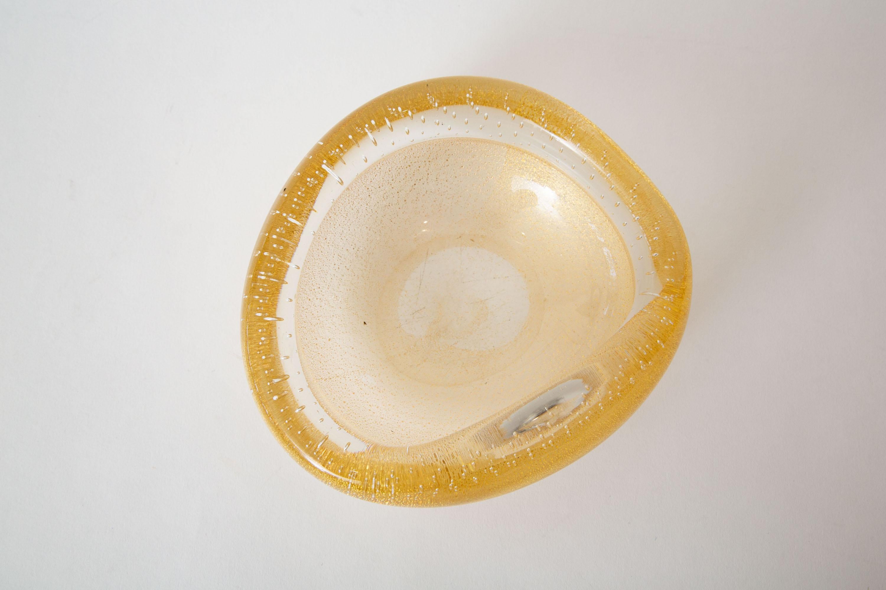 Mid-Century Modern Barovier et Toso Murano Gold Aventurine Glass Bowl Vintage