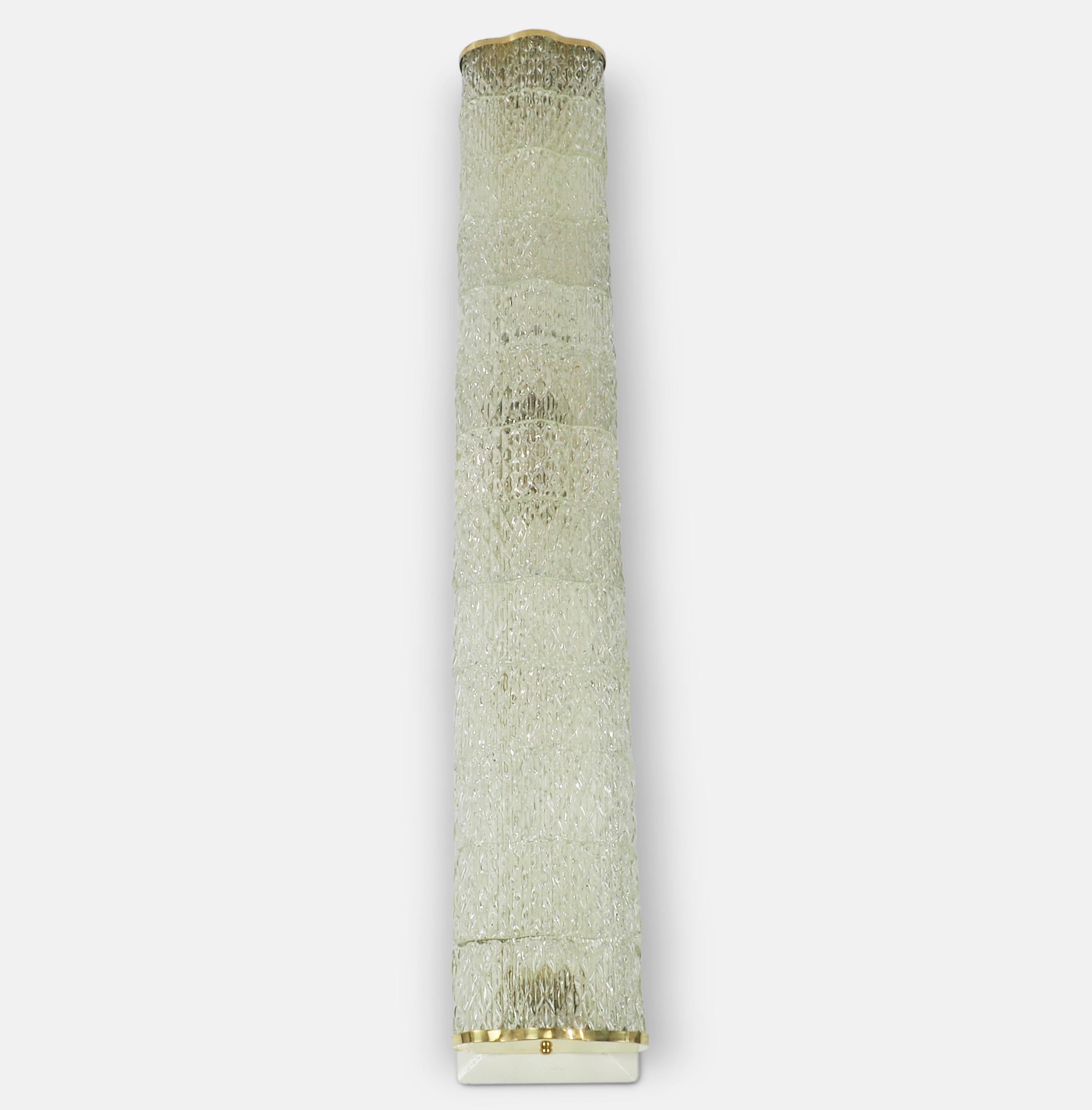 Mid-20th Century Barovier e Toso Attributed Murano Midcentury Long Wall Light, circa 1950