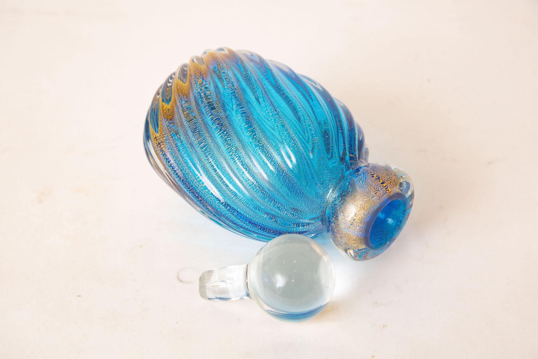 Barovier e Toso Murano Sapphire Blue and Gold Aventurine Bottle with Ball In Good Condition In North Miami, FL