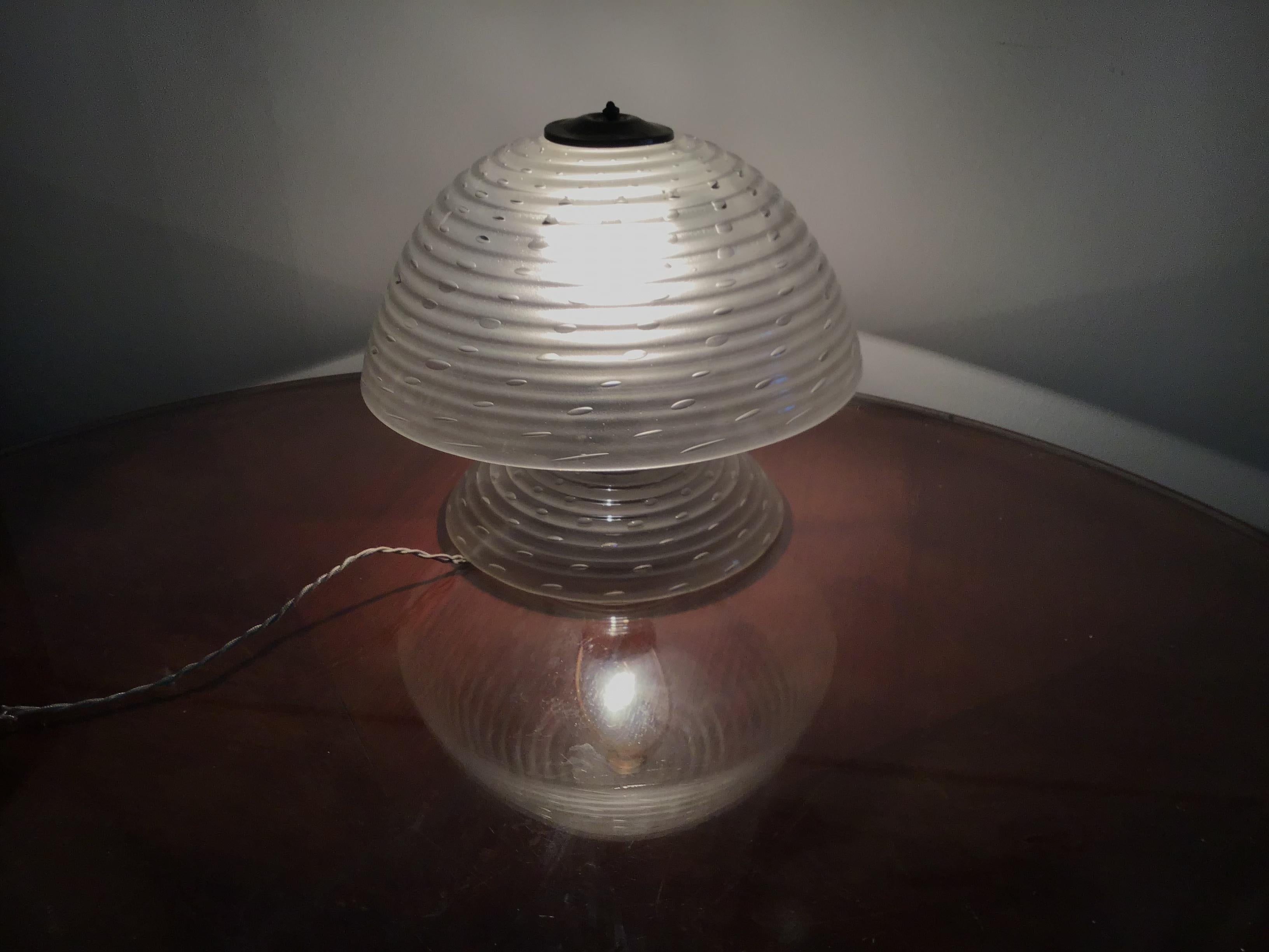 Barovier e Toso Mushroom Table Lamp 1940 Murano Glass Brass, Italy In Excellent Condition For Sale In Milano, IT