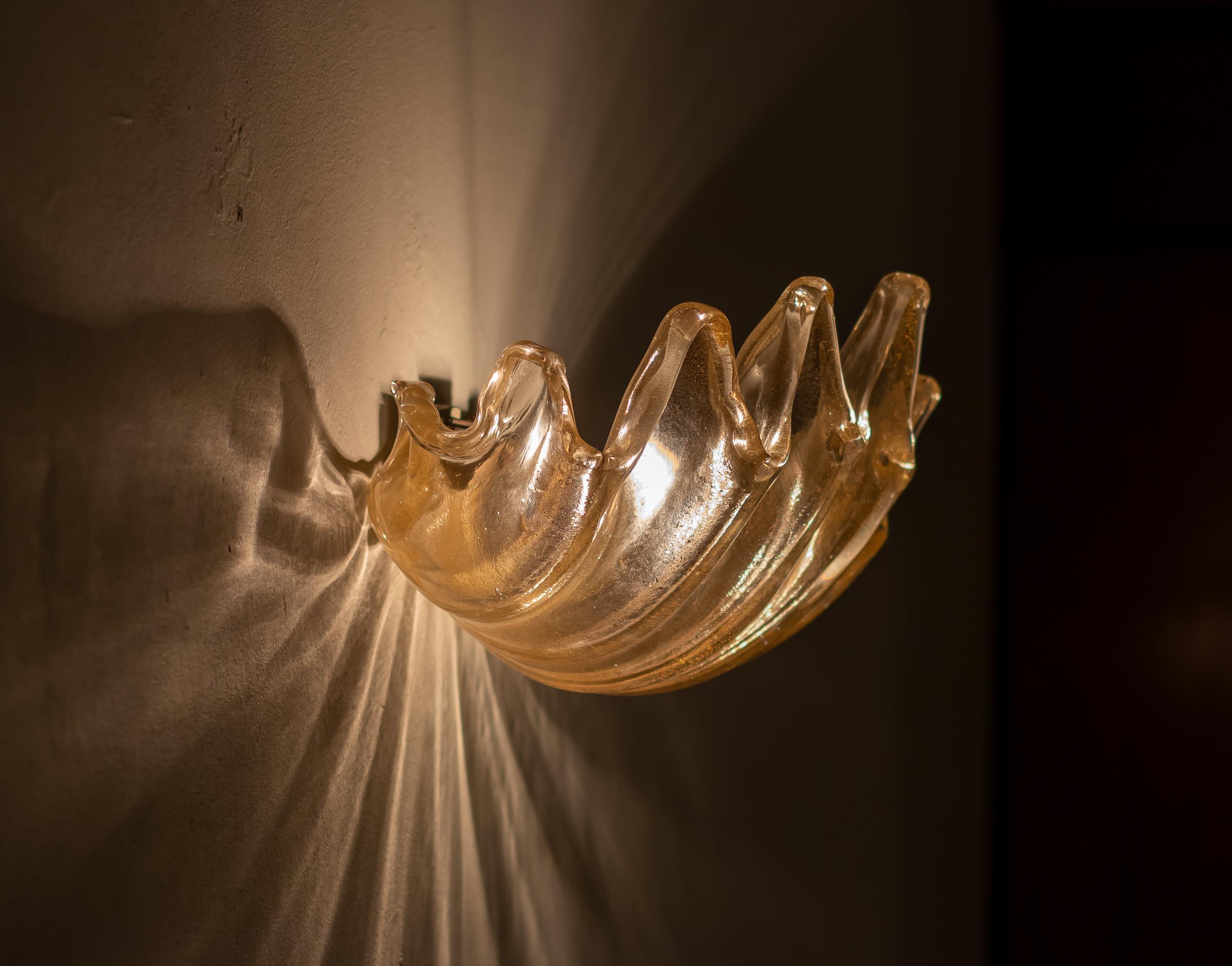 Barovier e Toso Pair of Clamshell Sconces 5