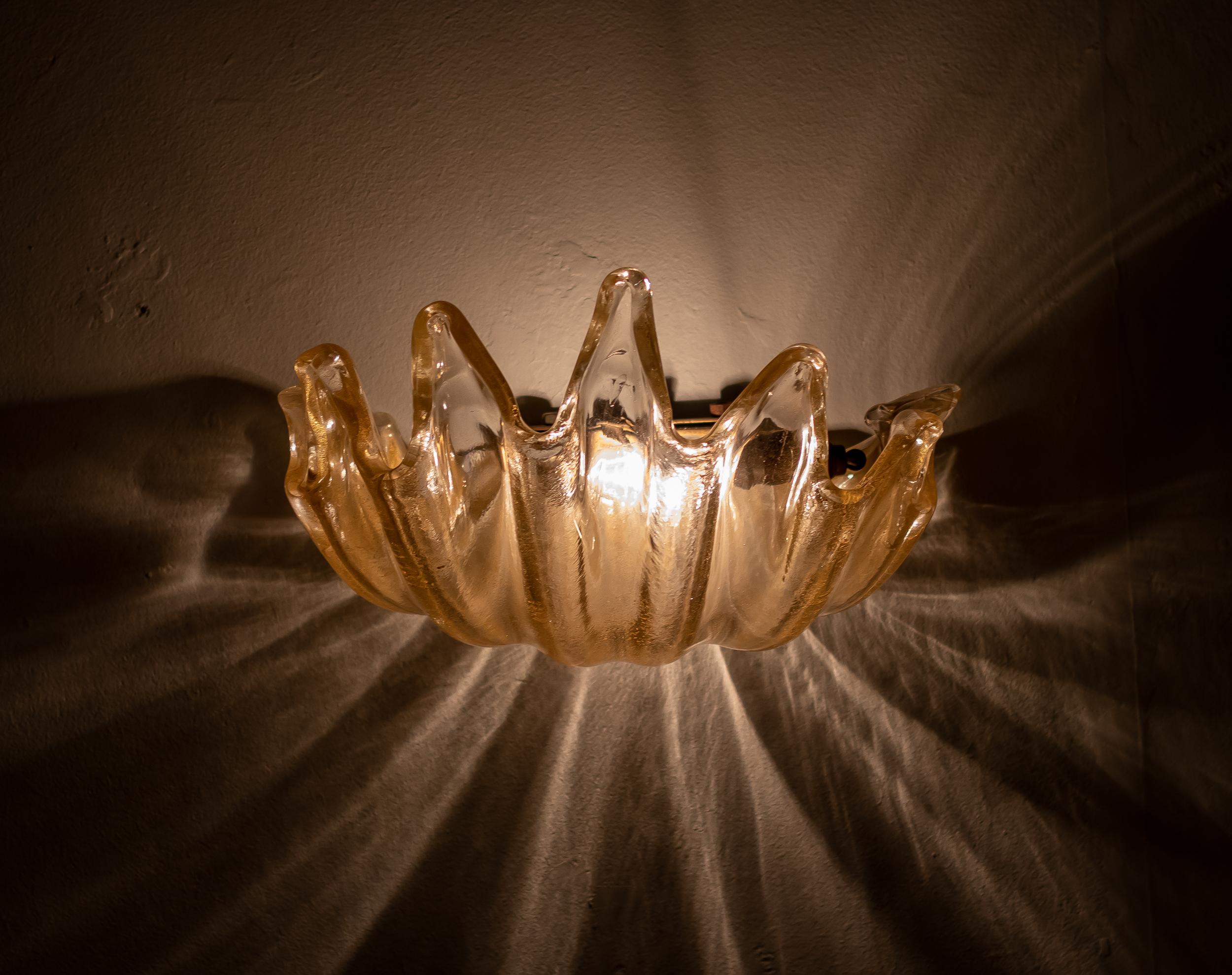 Barovier e Toso Pair of Clamshell Sconces 7