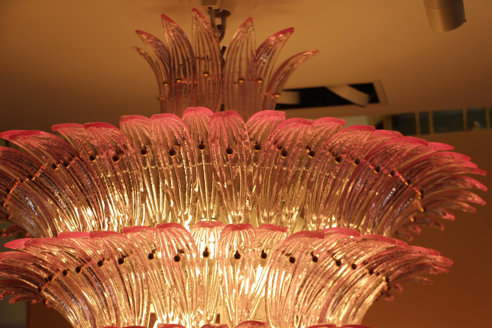 Barovier e Toso Style Pink Palmettes Chandelier 9