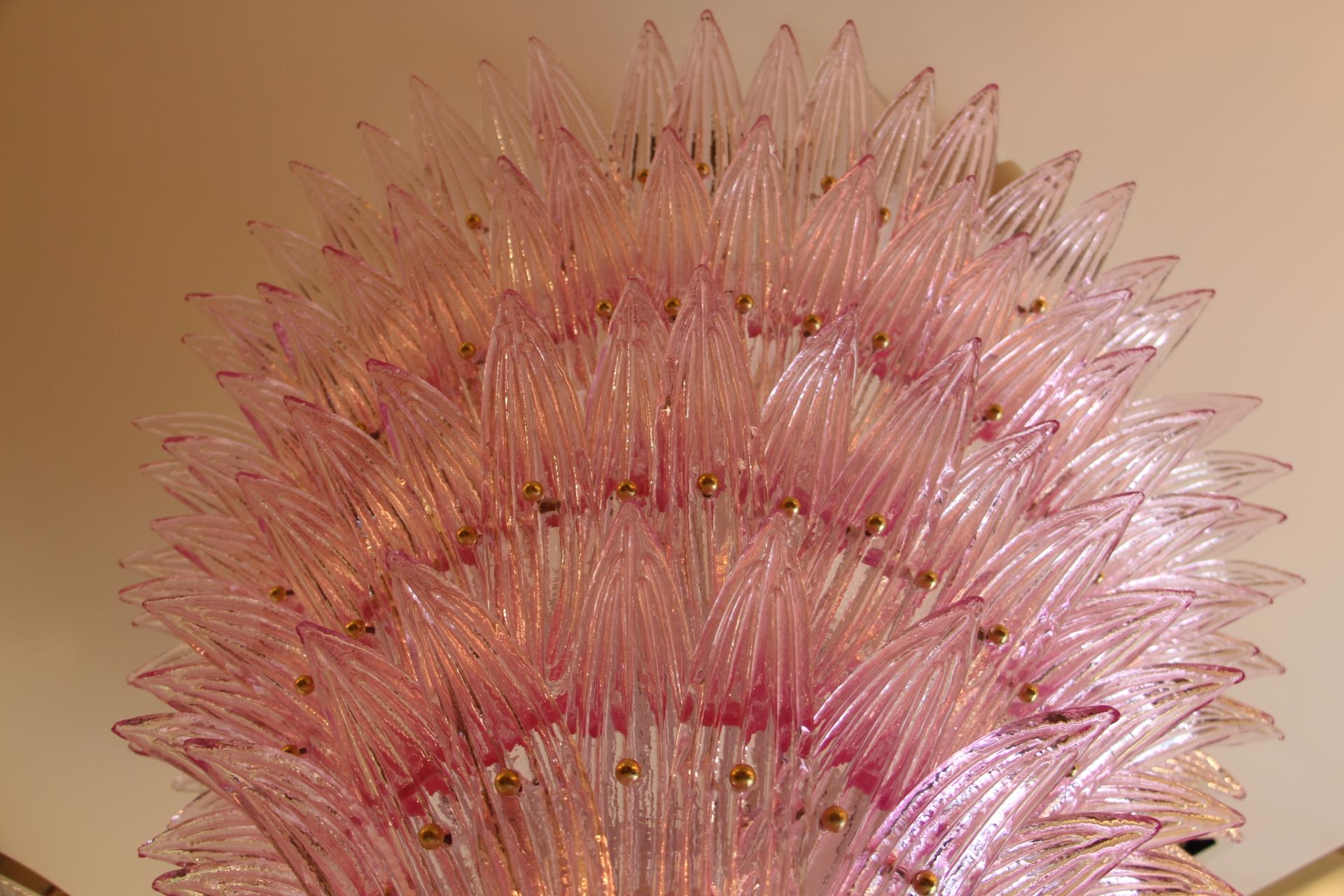 Barovier e Toso Style Pink Palmettes Chandelier In Excellent Condition In Saint-Ouen, FR