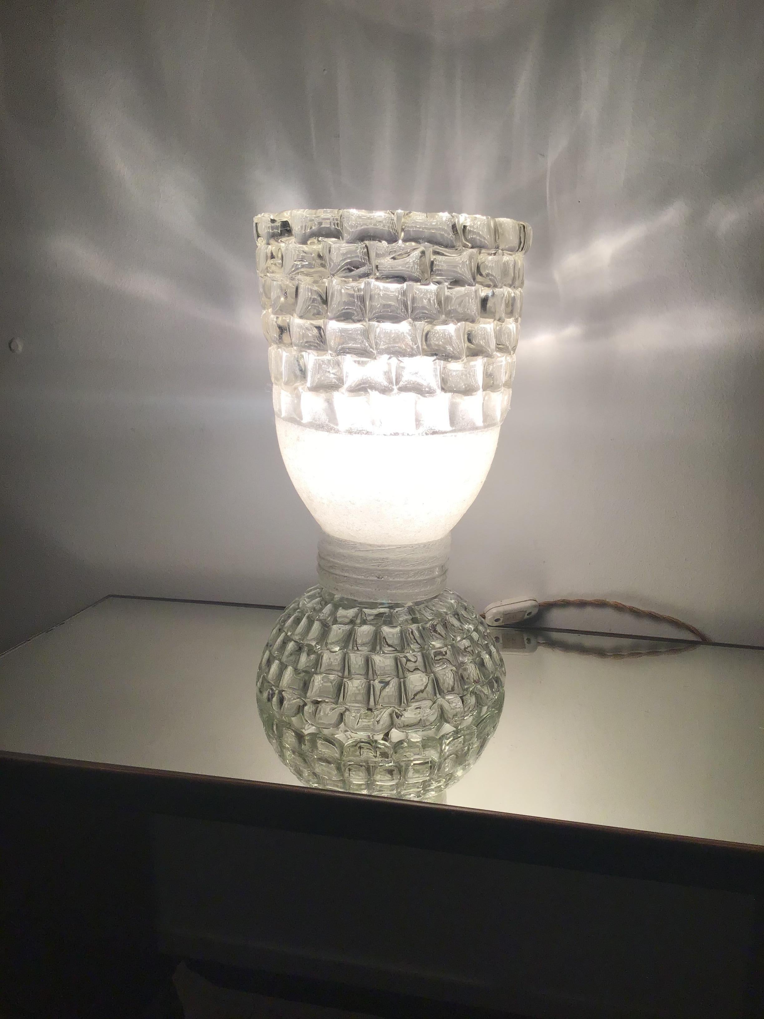 Lámpara de mesa Barovier e Toso Vidrio de Murano, 1940, Italia.