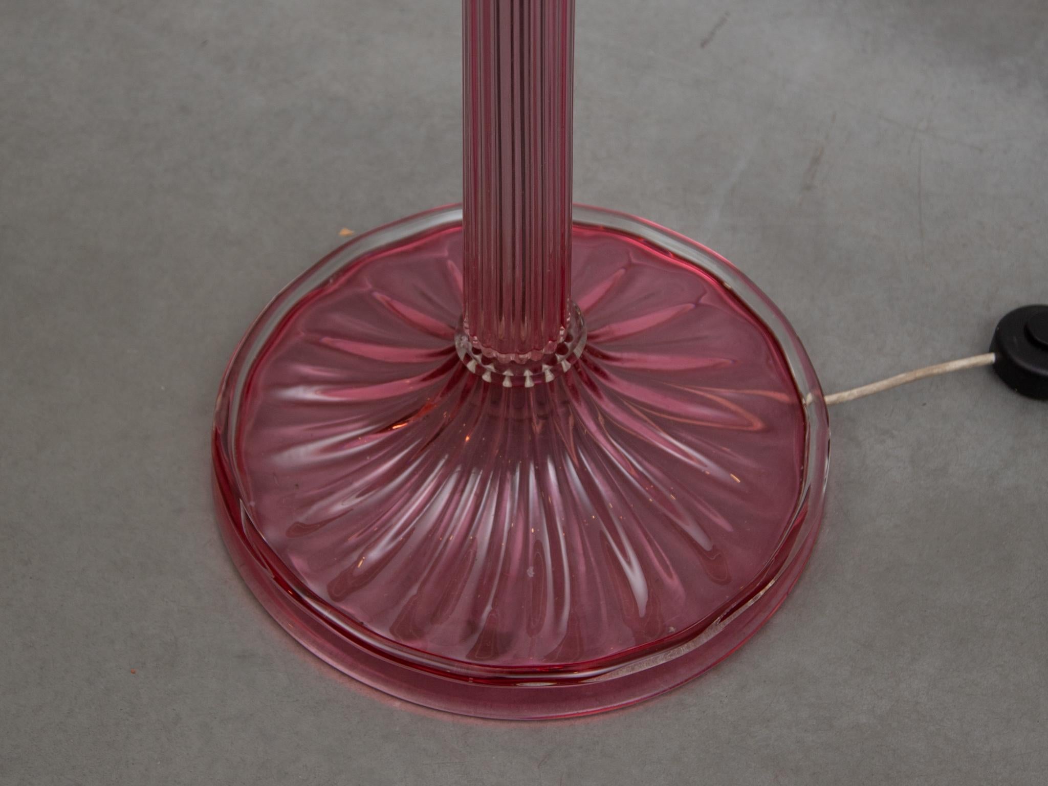 Barovier e Tosso Rosa Stehlampe aus geblasenem Murano-Glas, 1950er Jahre, Italien (Messing) im Angebot