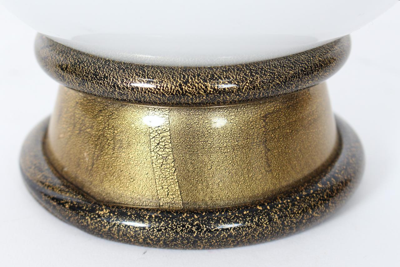 Barovier&Toso Vaso di Murano Vaso bianco e nero con inclusioni d'oro, CIRCA 1980 in vendita 10