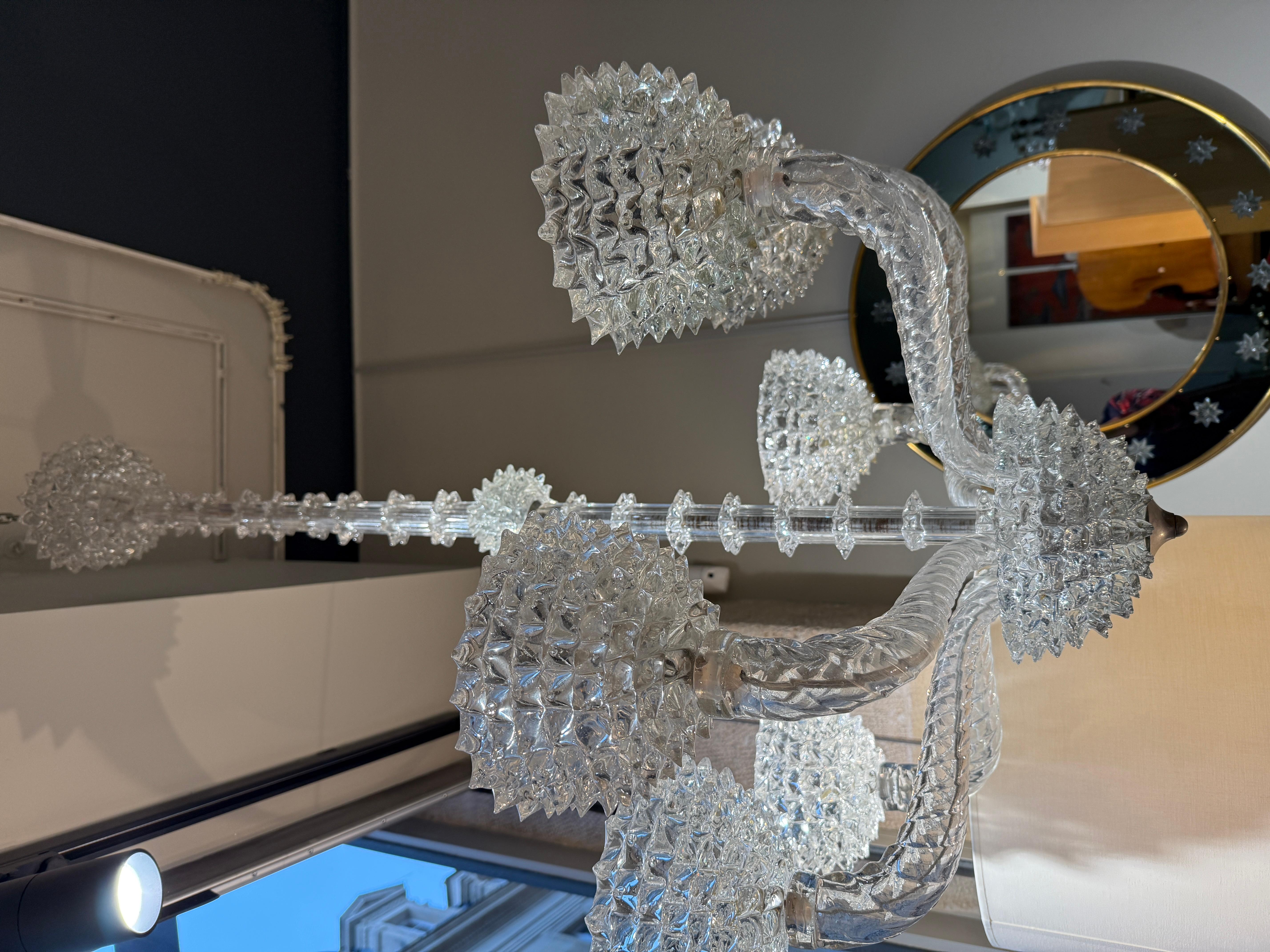 Elegante lampadario alto a 6 bracci Rostrato di Barovier&Toso Italia circa 1940 
Murano 