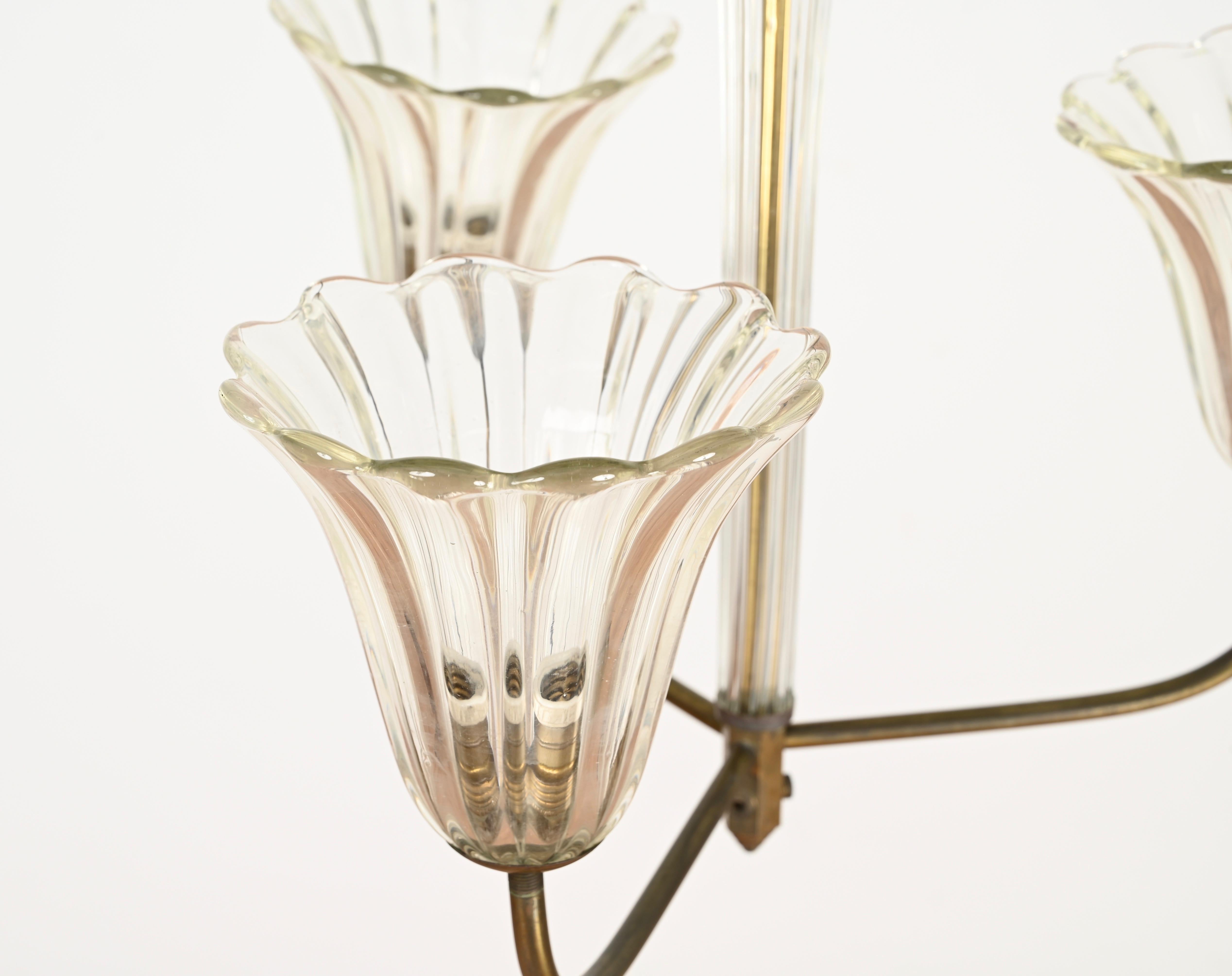 Barovier Gran araña de cristal de Murano y flores de latón, Italia Años 40 Latón en venta