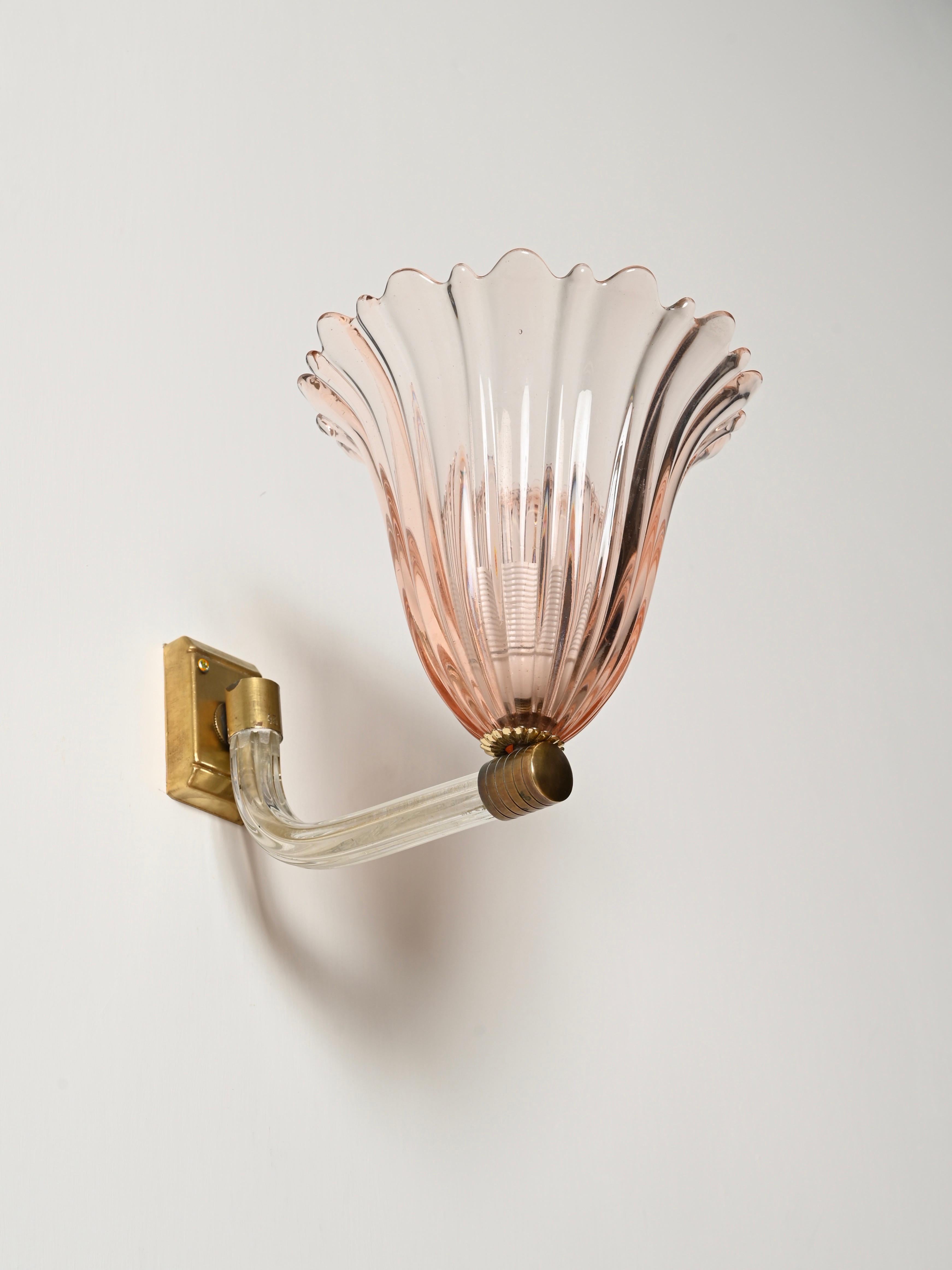 Barovier Large Pink Murano Glass and Brass Flower Sconces, Italy 1940s For Sale 5