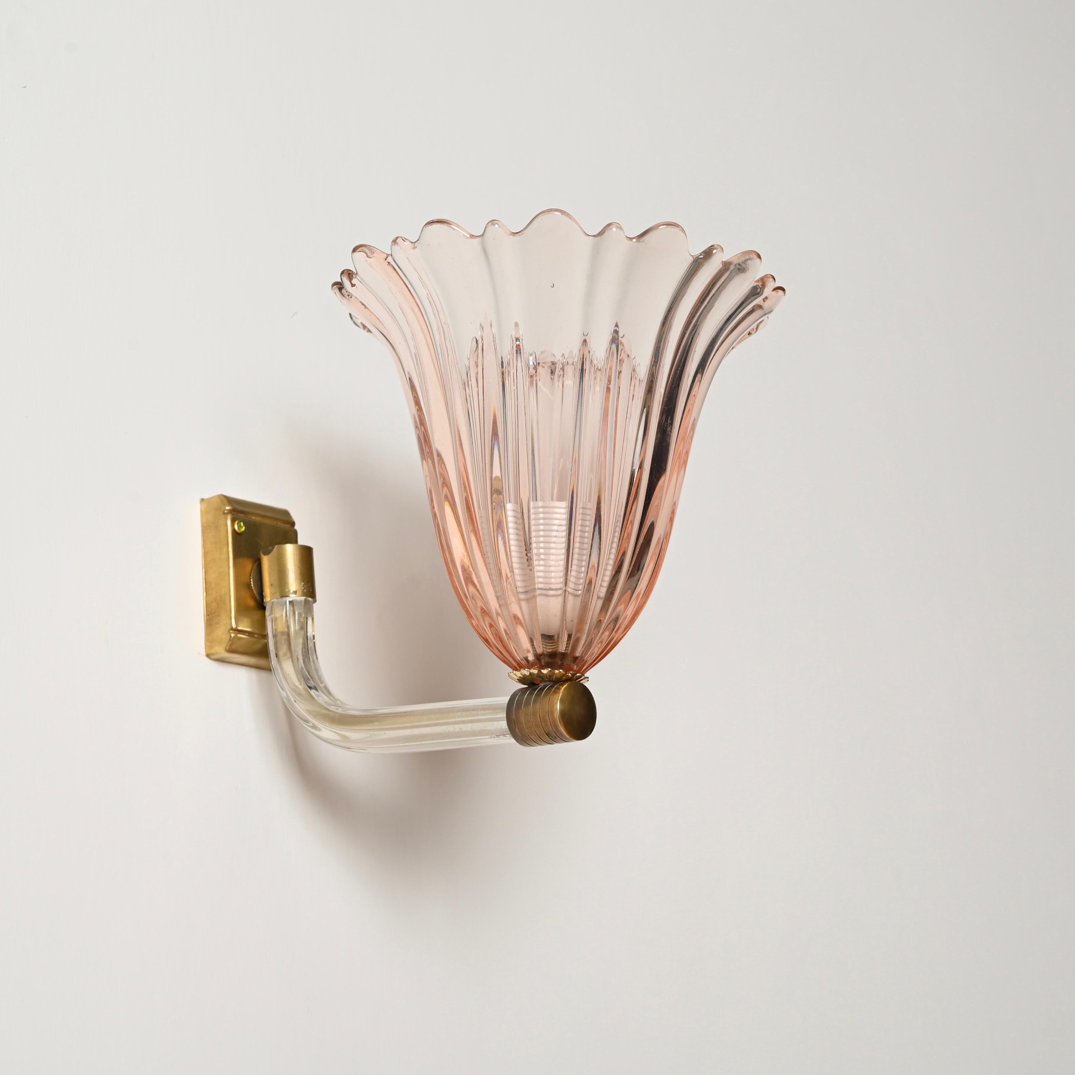 Spectacular Large pair of Art Deco Murano Flower Sconces by Ercole Barovier. These unique bellflower-shaped sconces were produced in Italy, Murano during the late 1940s.

Fully original and in fabulous conditions, with no chips or cracks. These