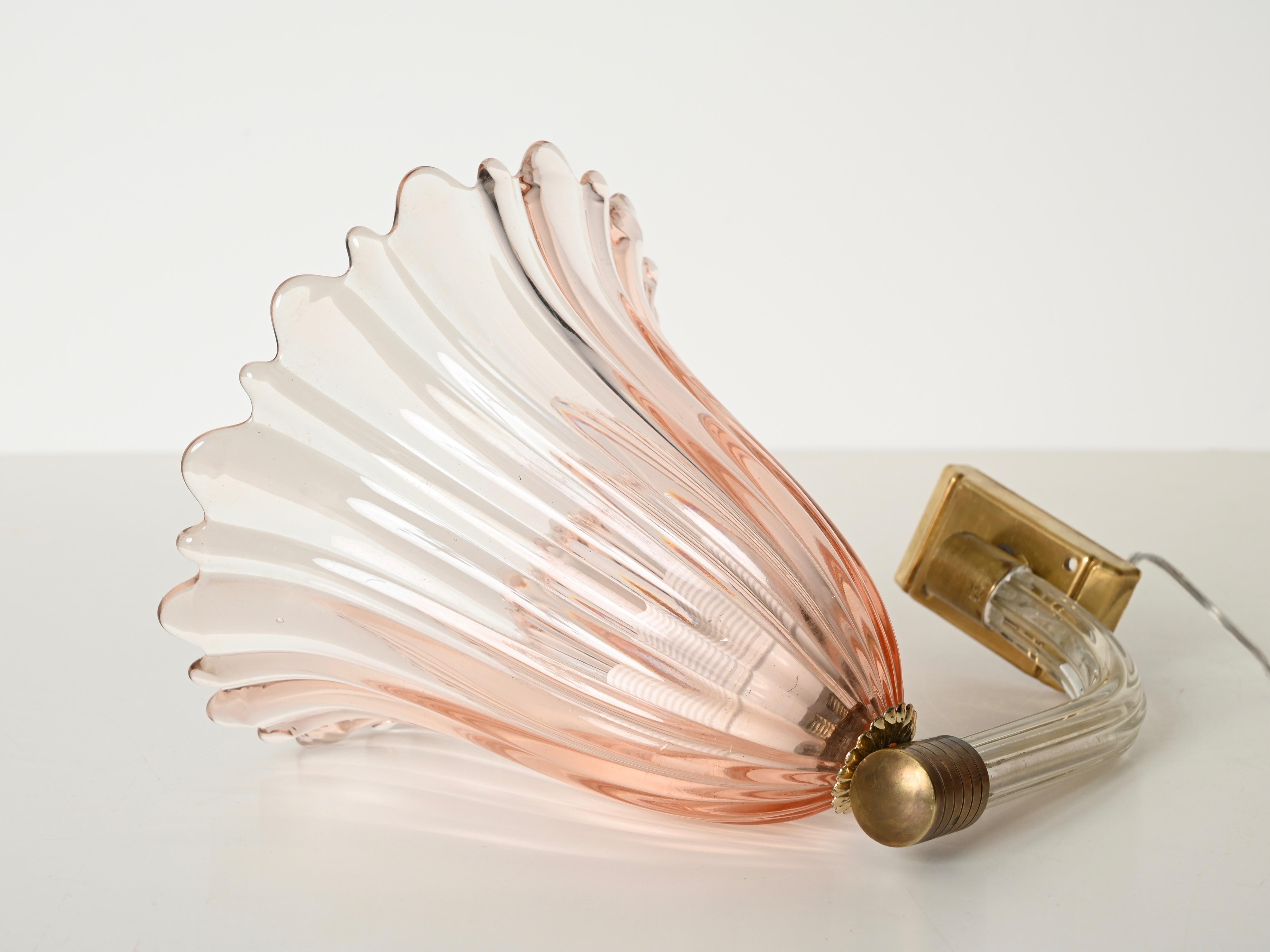 Mid-20th Century Barovier Large Pink Murano Glass and Brass Flower Sconces, Italy 1940s For Sale